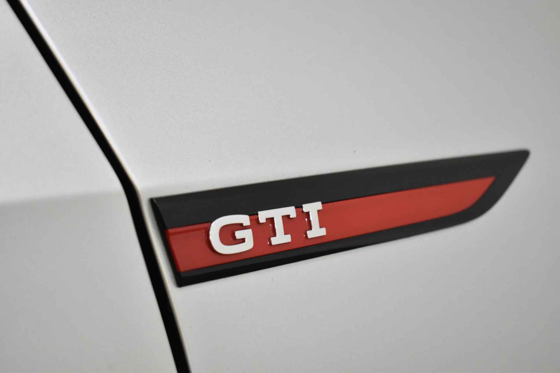 Volkswagen Golf 2.0 GTI 245PK DSGI-SPORT NAVI/LED/CAMERA - 11/46