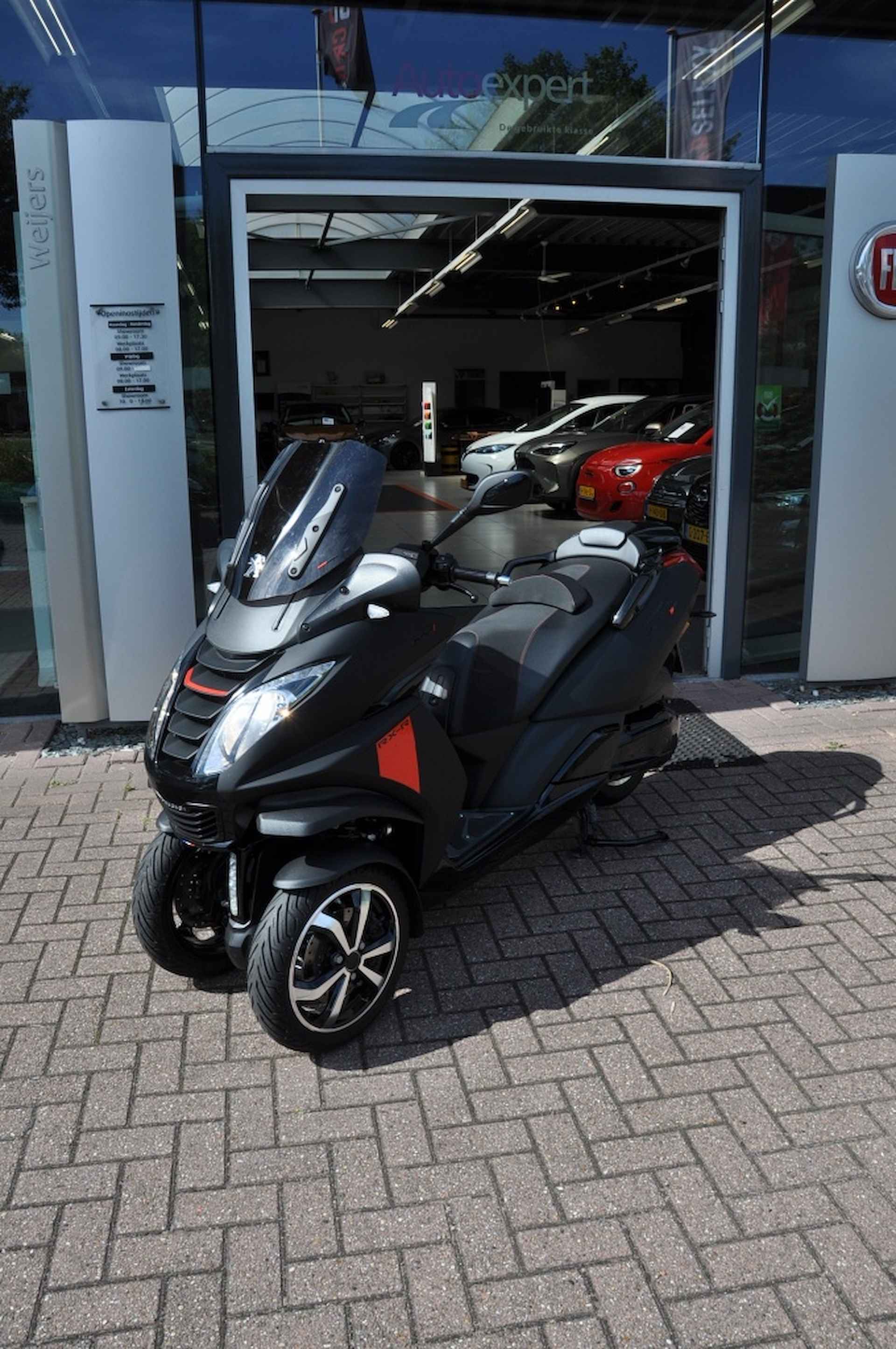 Peugeot Scooter RX-R met druppellader Metropolis - 13/15