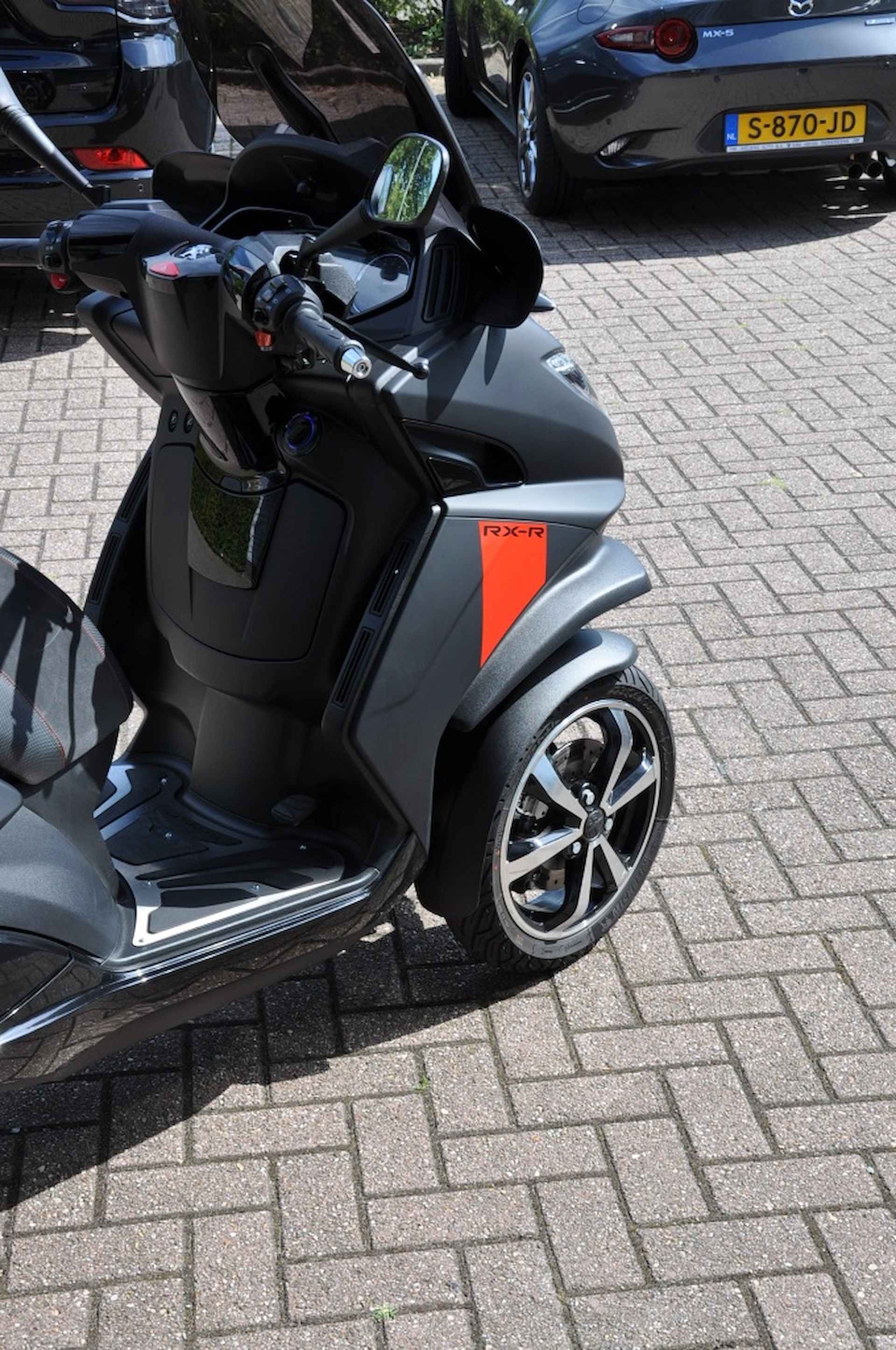 Peugeot Scooter RX-R met druppellader Metropolis - 14/15