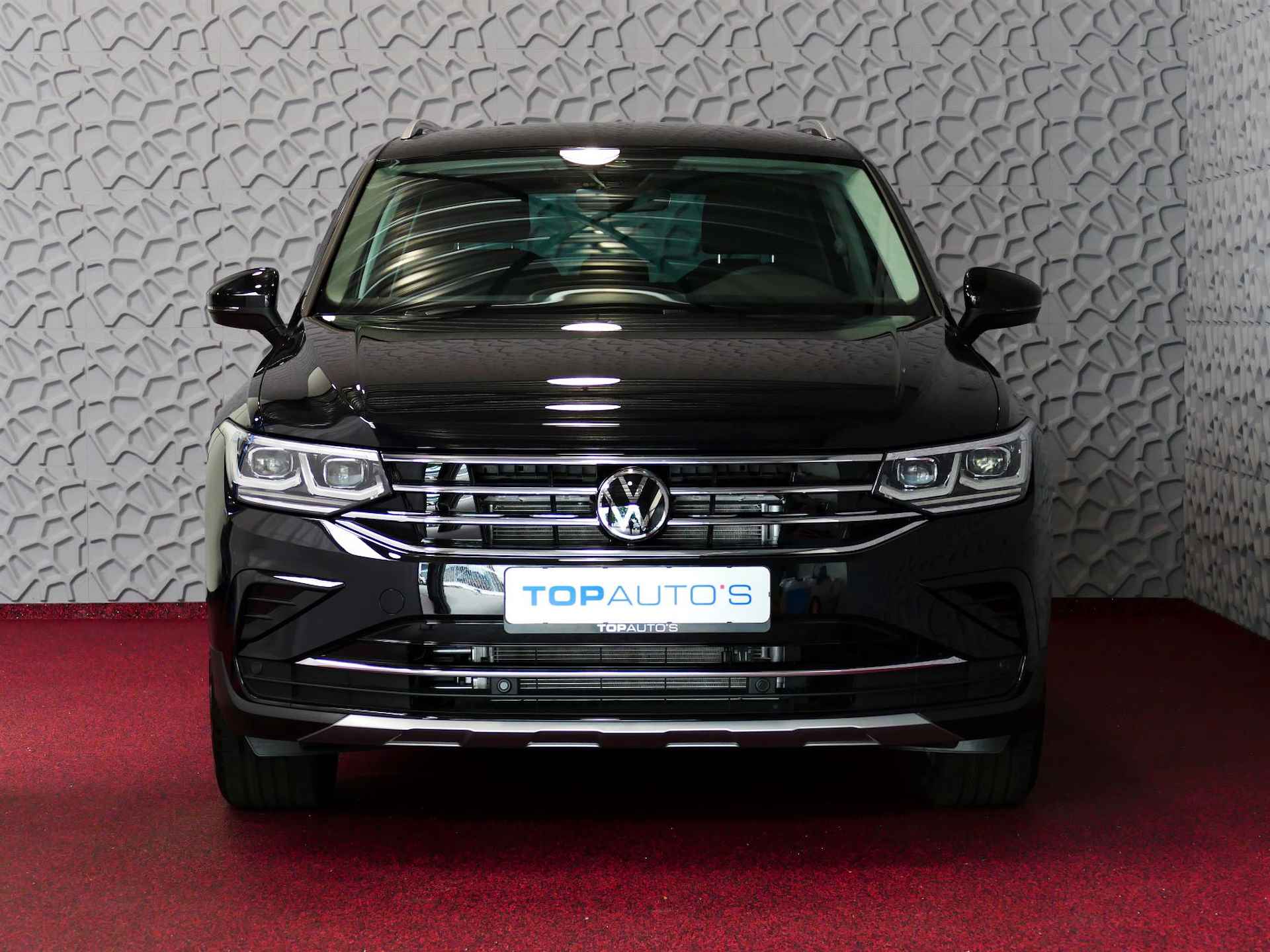 Volkswagen Tiguan 1.5 TSI ELEGANCE IQ LED MATRIX VIR.COCKPIT NAVI ELEK.KLEP CAMERA STOEL/STUUR VERW. 2024 - 6/88