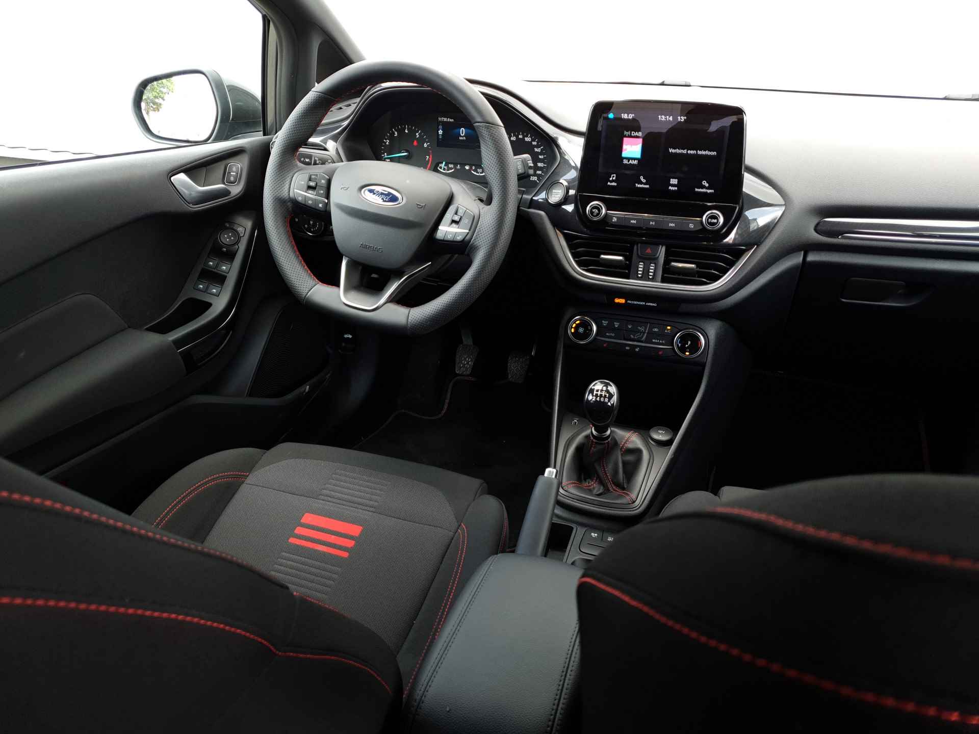 Ford Fiesta 1.0 Hybrid ST-Line | Winter Pack | Navigatie | Parkeersensoren | Keyless entry - 29/36