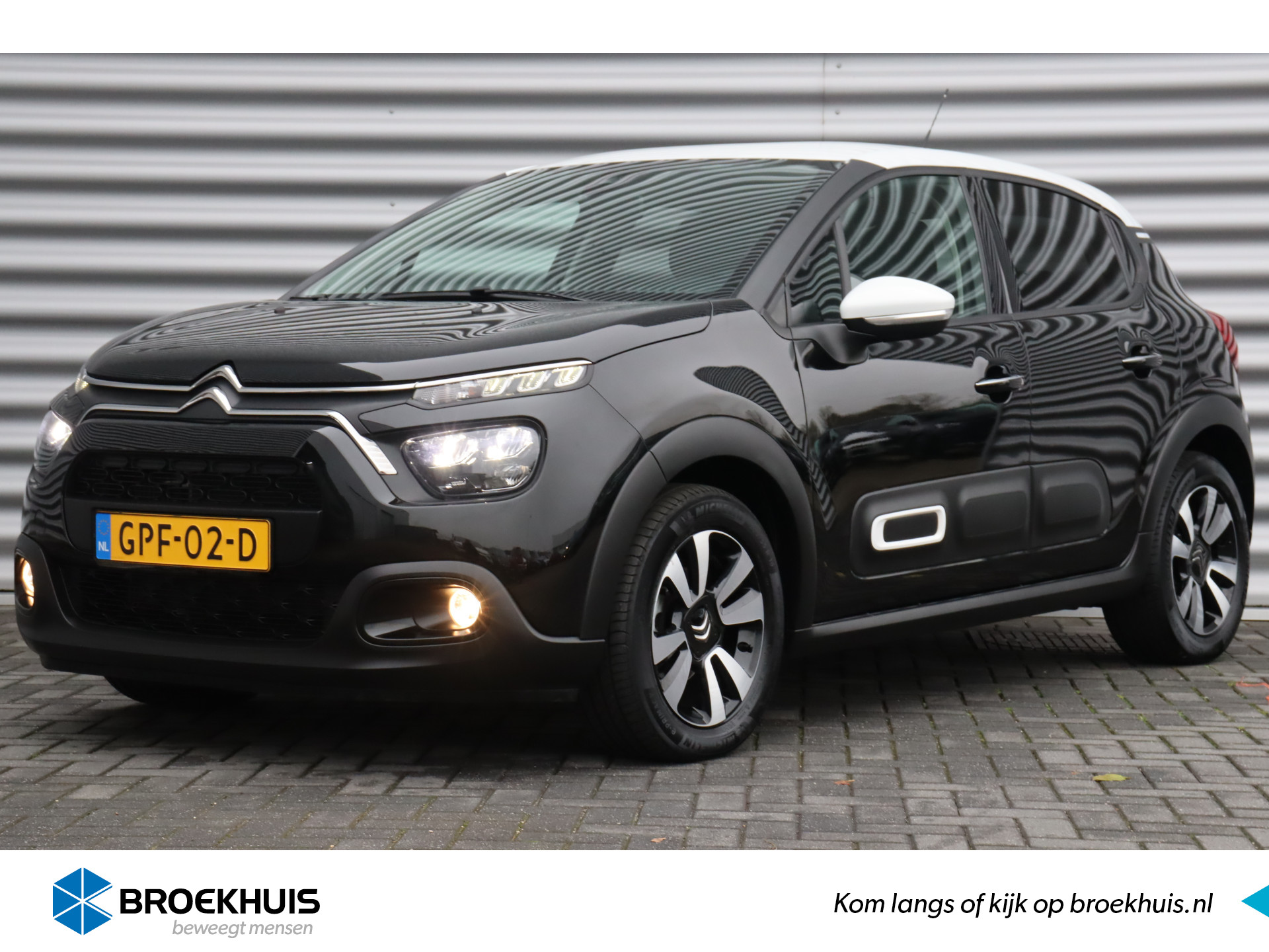 Citroën C3 1.2 PURETECH 110PK FEEL EDITION AUTOMAAT / NAVI / CLIMA / LED / PDC / 16" LMV / KEYLESS / BLUETOOTH / CRUISECONTROL / 1E EIGENAA