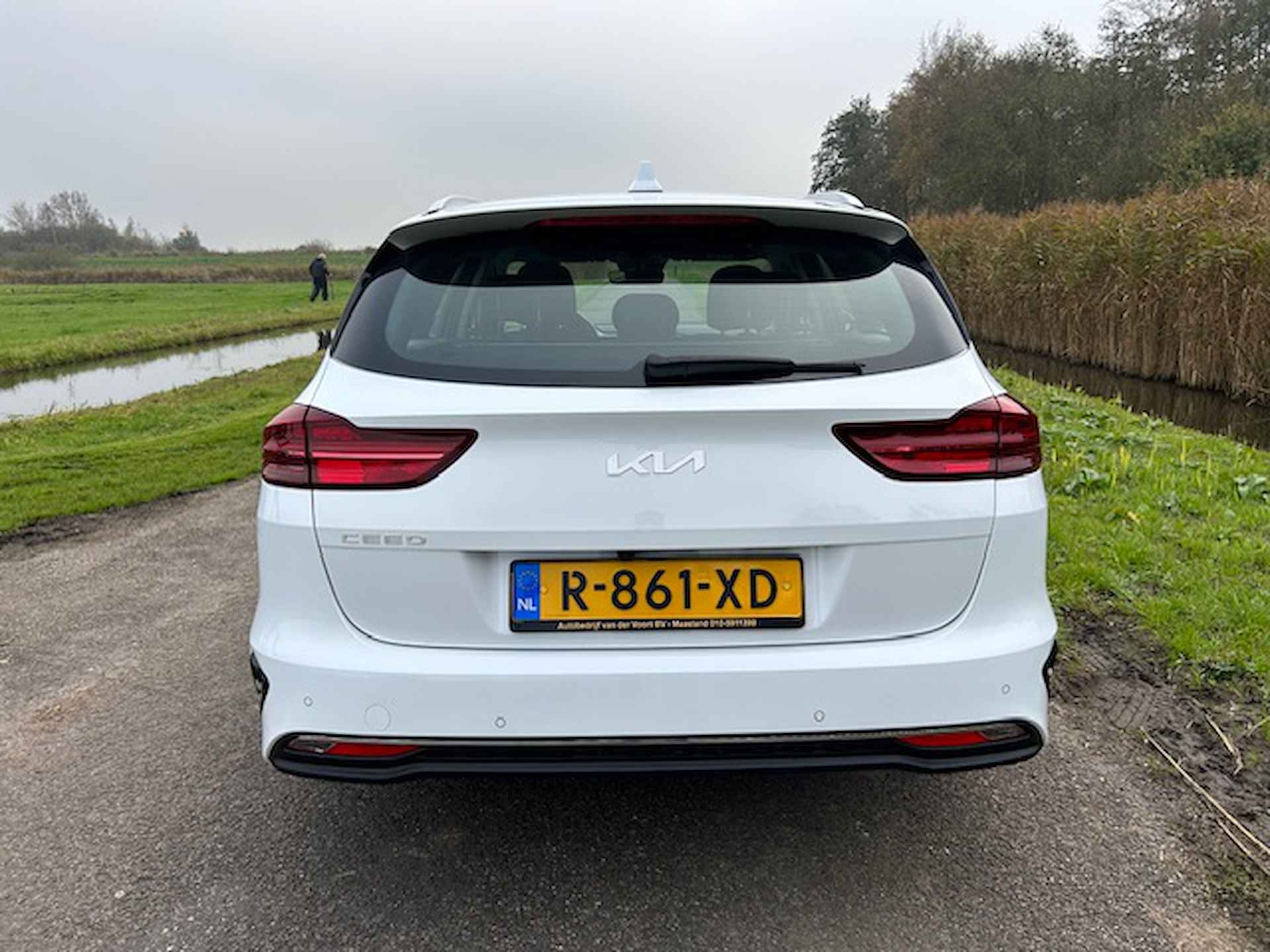 Kia Ceed Sw 1.0 T-GDi 120pk MHEV DCT7 DynamicLine | Navigatie | Apple carplay/ Android auto | Camera | Climate control | All-season banden | NAP | Rijklaar prijs! - 7/25