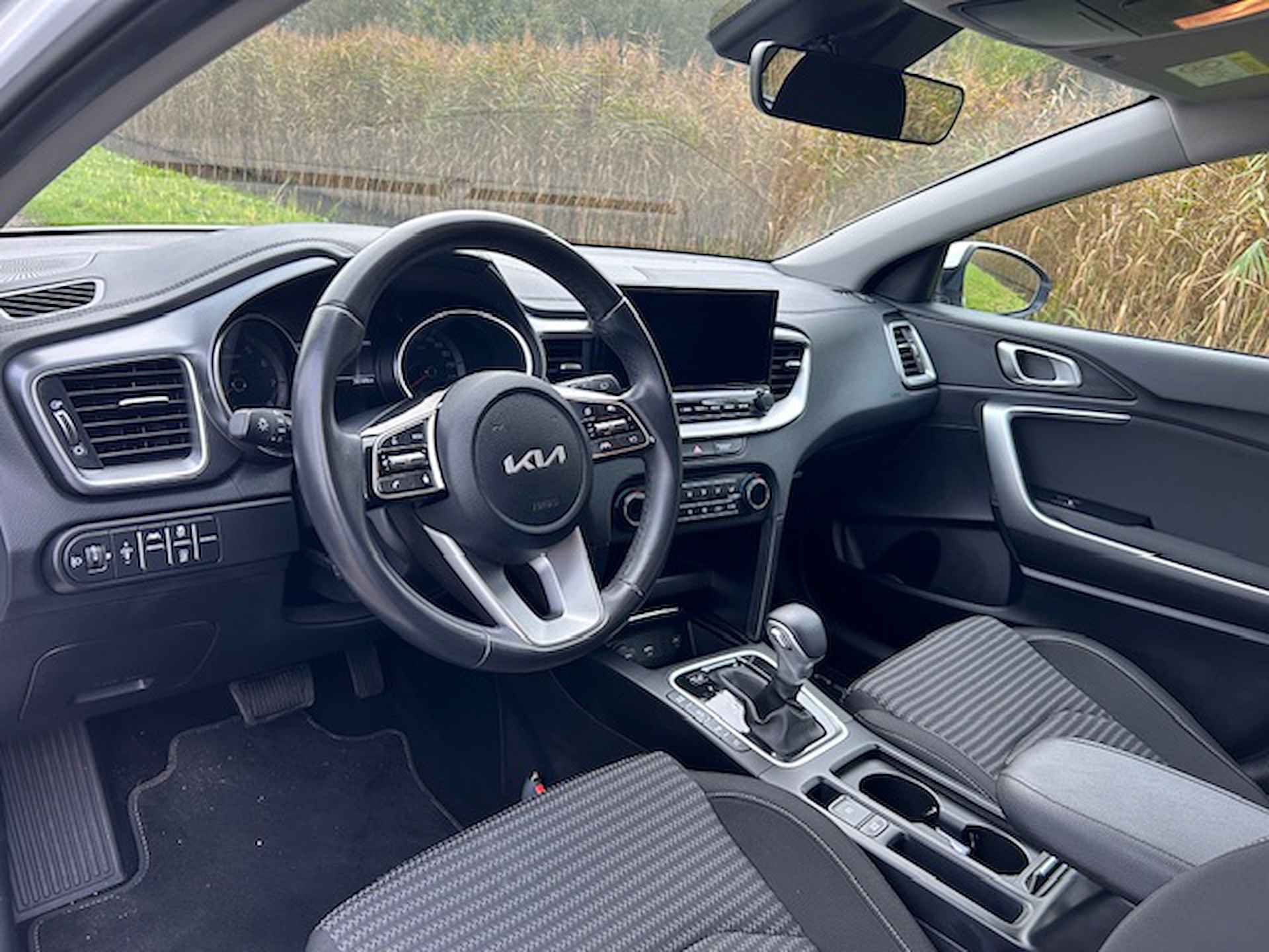 Kia Ceed Sw 1.0 T-GDi 120pk MHEV DCT7 DynamicLine | Navigatie | Apple carplay/ Android auto | Camera | Climate control | All-season banden | NAP | Rijklaar prijs! - 14/25