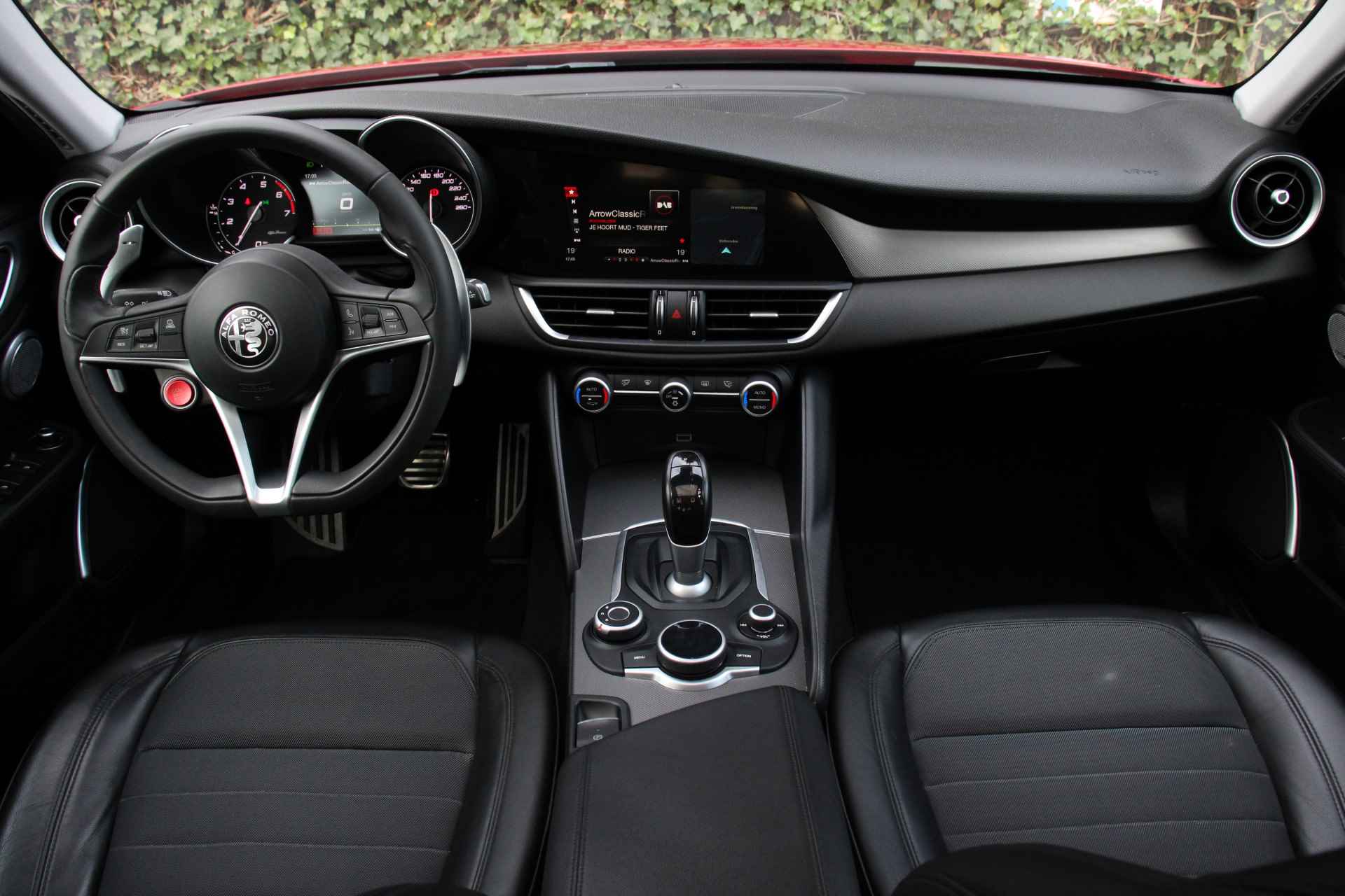 Alfa Romeo Giulia 2.0T 300PK SUPER AUTOMAAT | NL-AUTO! | PANODAK | LEDER | ADAPTIVE CRUISE | HARMAN/KARDON | LED | DEALER OH! | NAVI | CLIMA | PER - 5/38