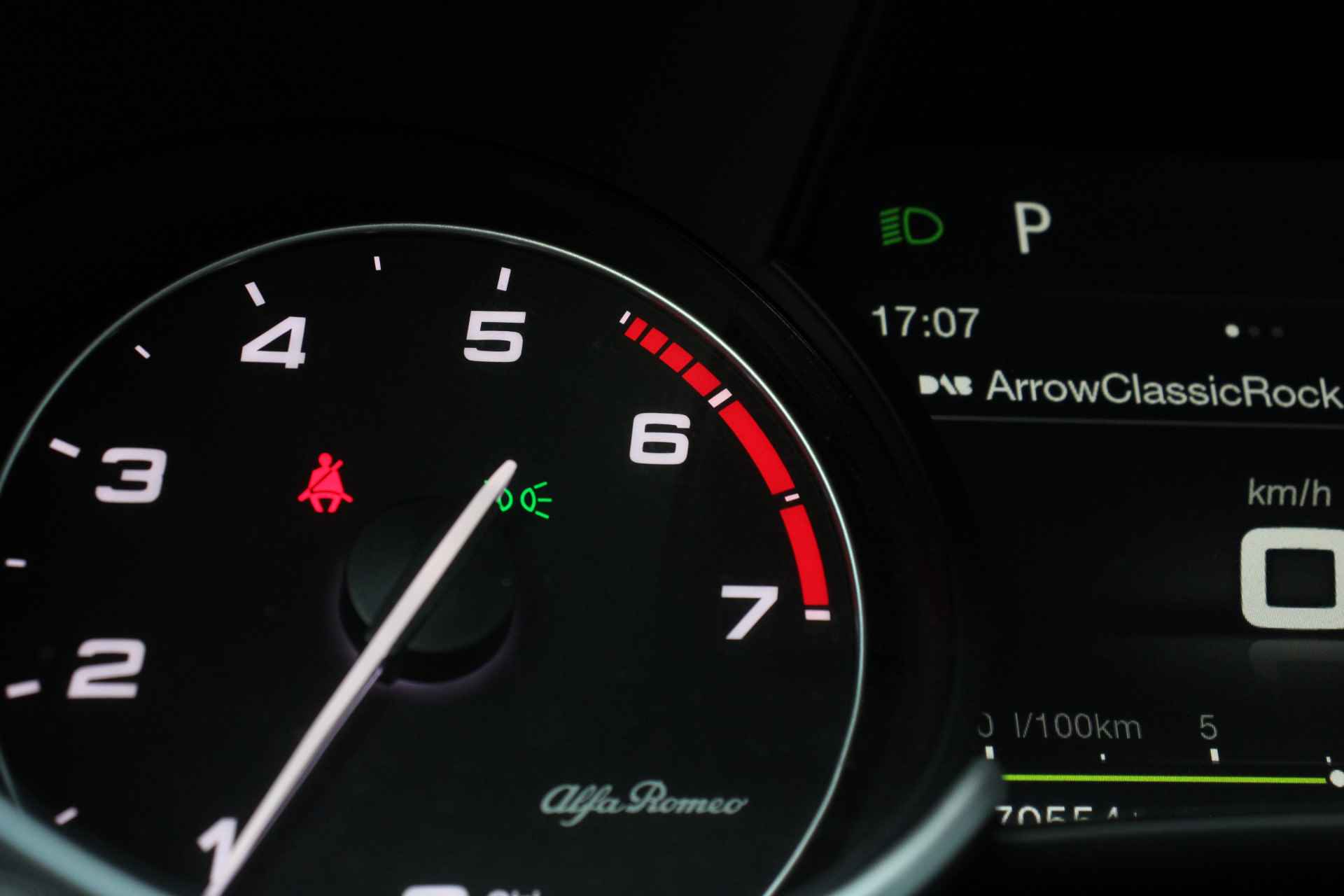 Alfa Romeo Giulia 2.0T 300PK SUPER AUTOMAAT | NL-AUTO! | PANODAK | LEDER | ADAPTIVE CRUISE | HARMAN/KARDON | LED | DEALER OH! | NAVI | CLIMA | PER - 14/38