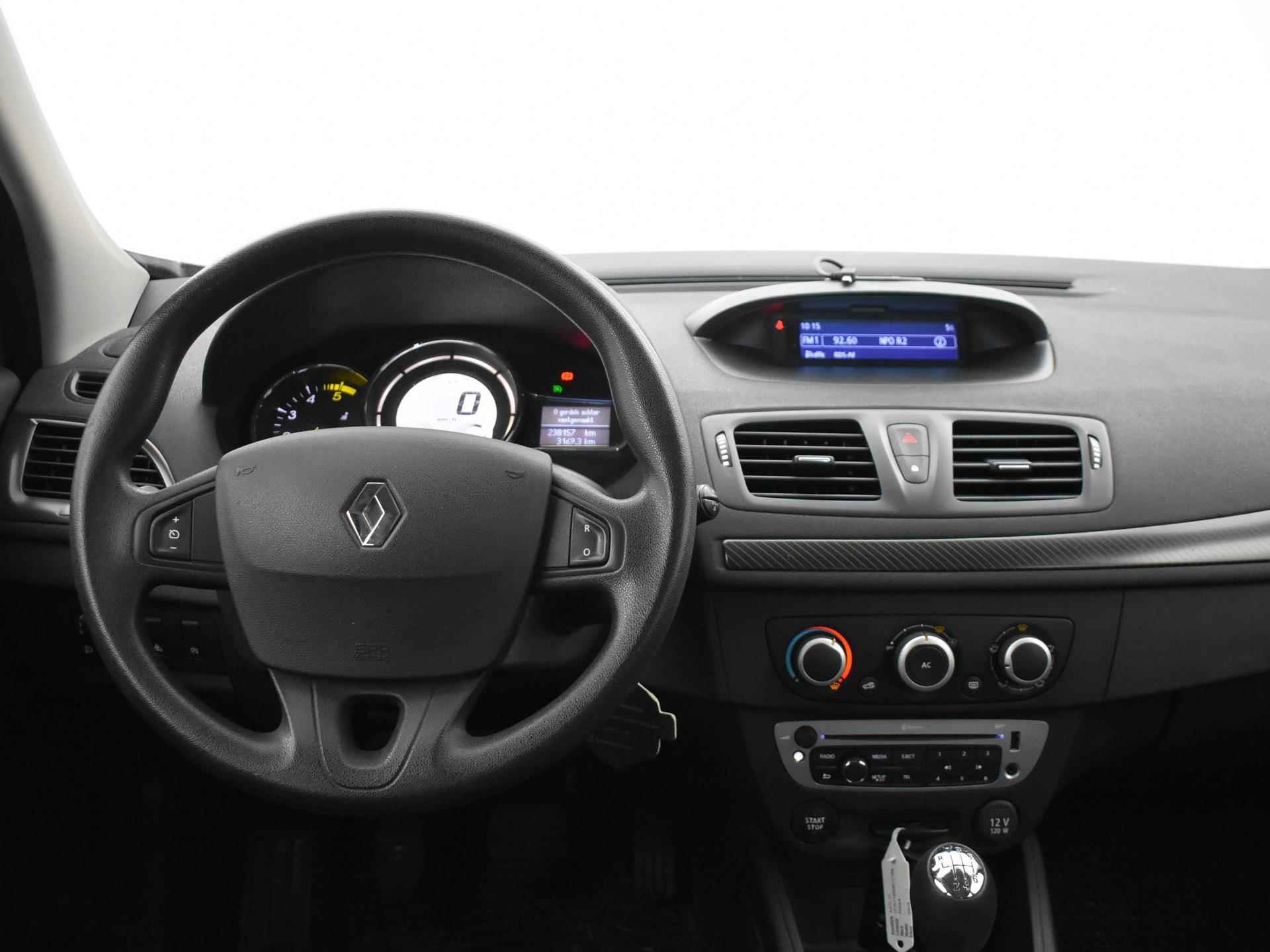 Renault Mégane Estate 1.5 DCI + AIRCO / CRUISE CONTROL - 4/23