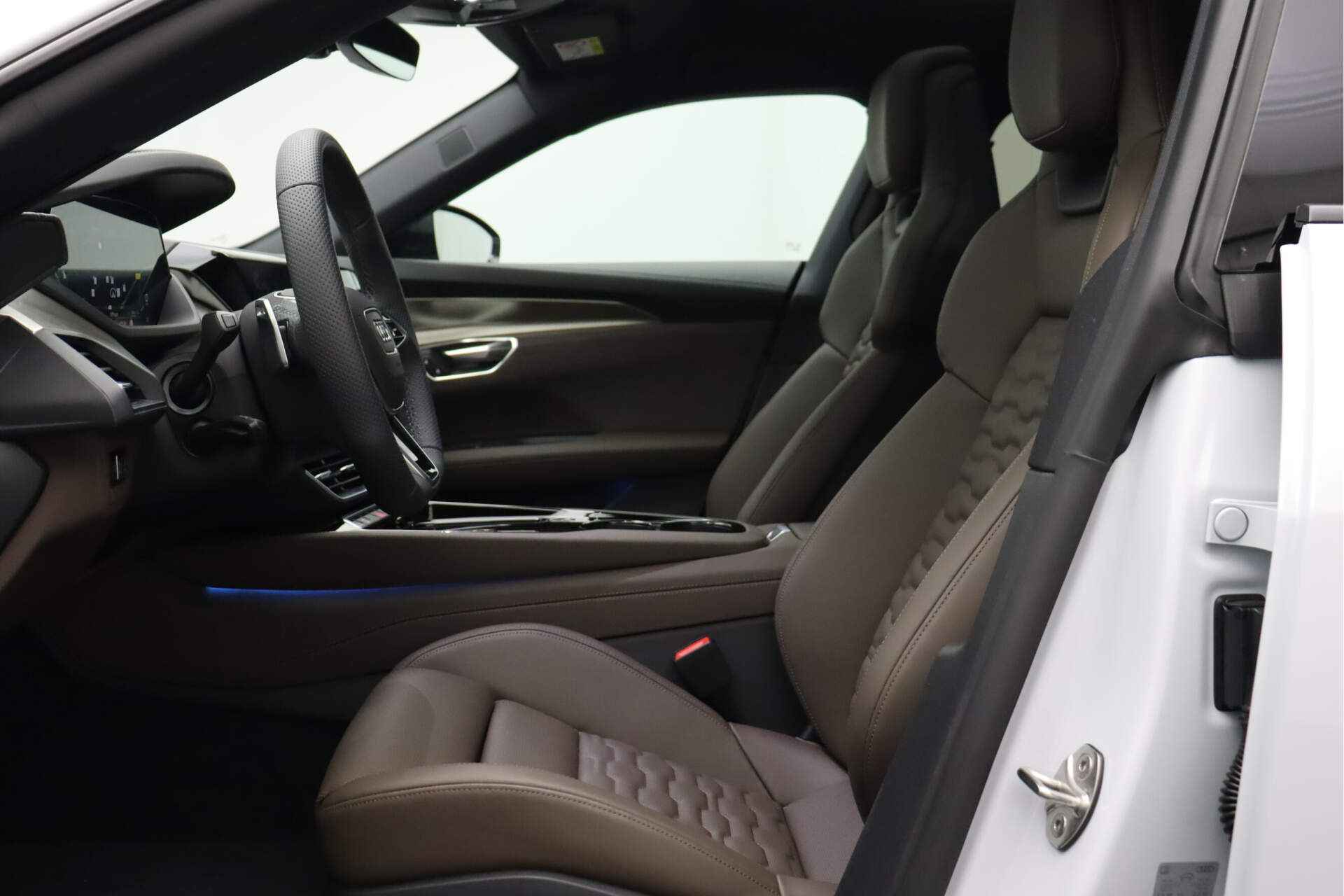 Audi e-tron GT 93kWh 350kW/476pk ACTIE! VAN 148.000 VOOR 119.900 DIRECT LEVERBAAR! - 5/44
