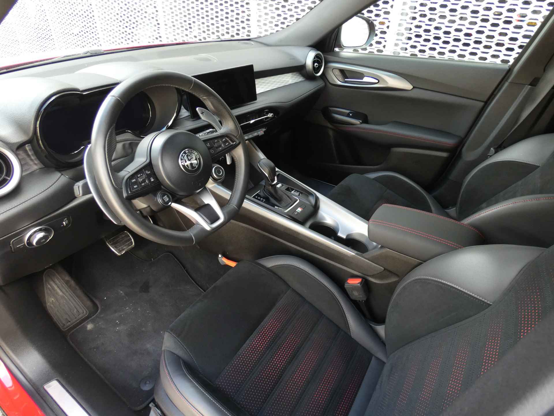 Alfa Romeo Tonale 1.5T 130PK Hybrid Edizione Speciale ! Adaptive cruise | Camera | Parkeerhulp V+A | - 8/31