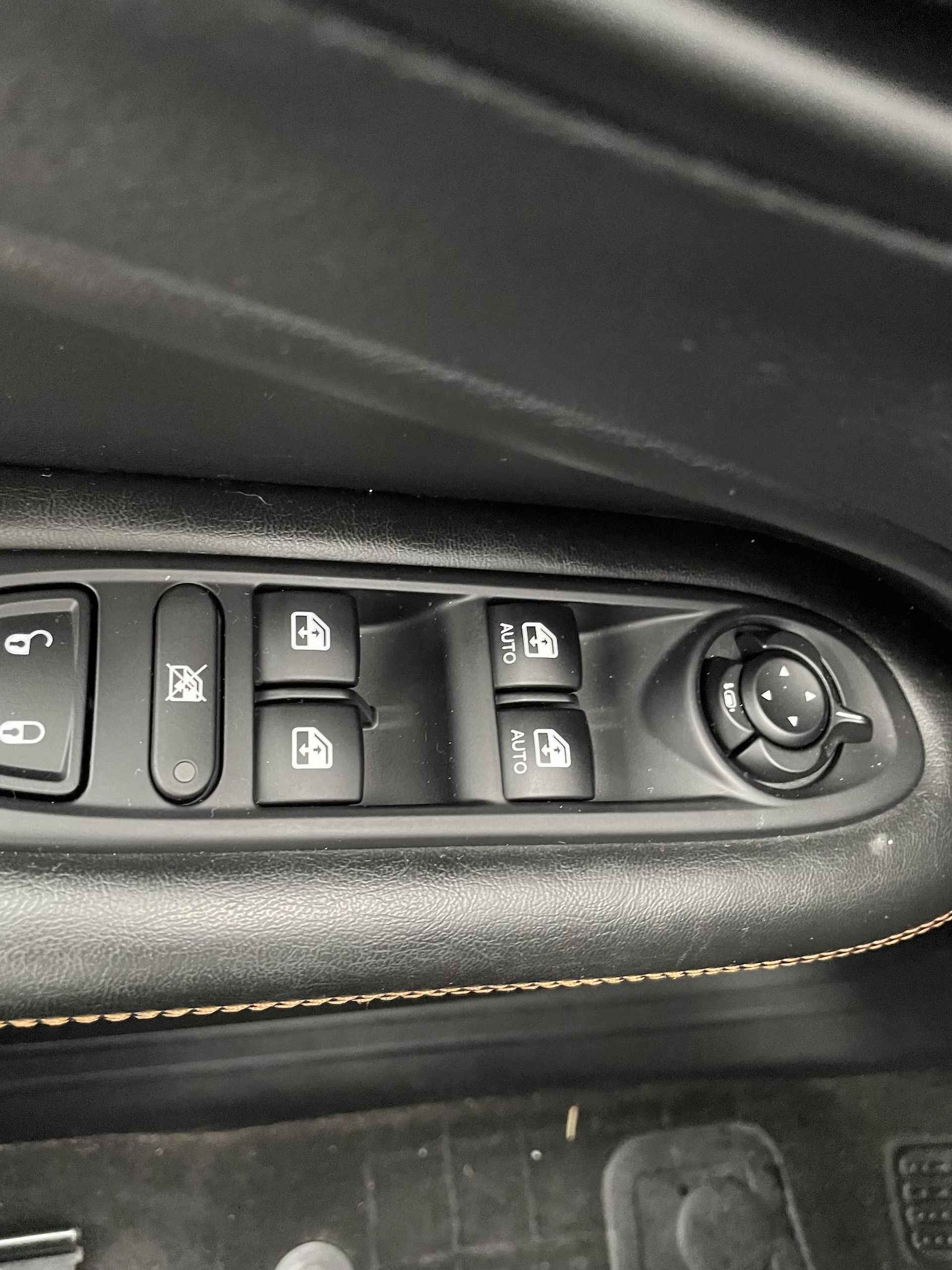 Jeep Compass 1.4 MultiAir Opening Edition Plus Climate Control | Apple carplay/android auto | Lederen bekleding | Lichtmetalen velgen | Navigatie | - 23/29