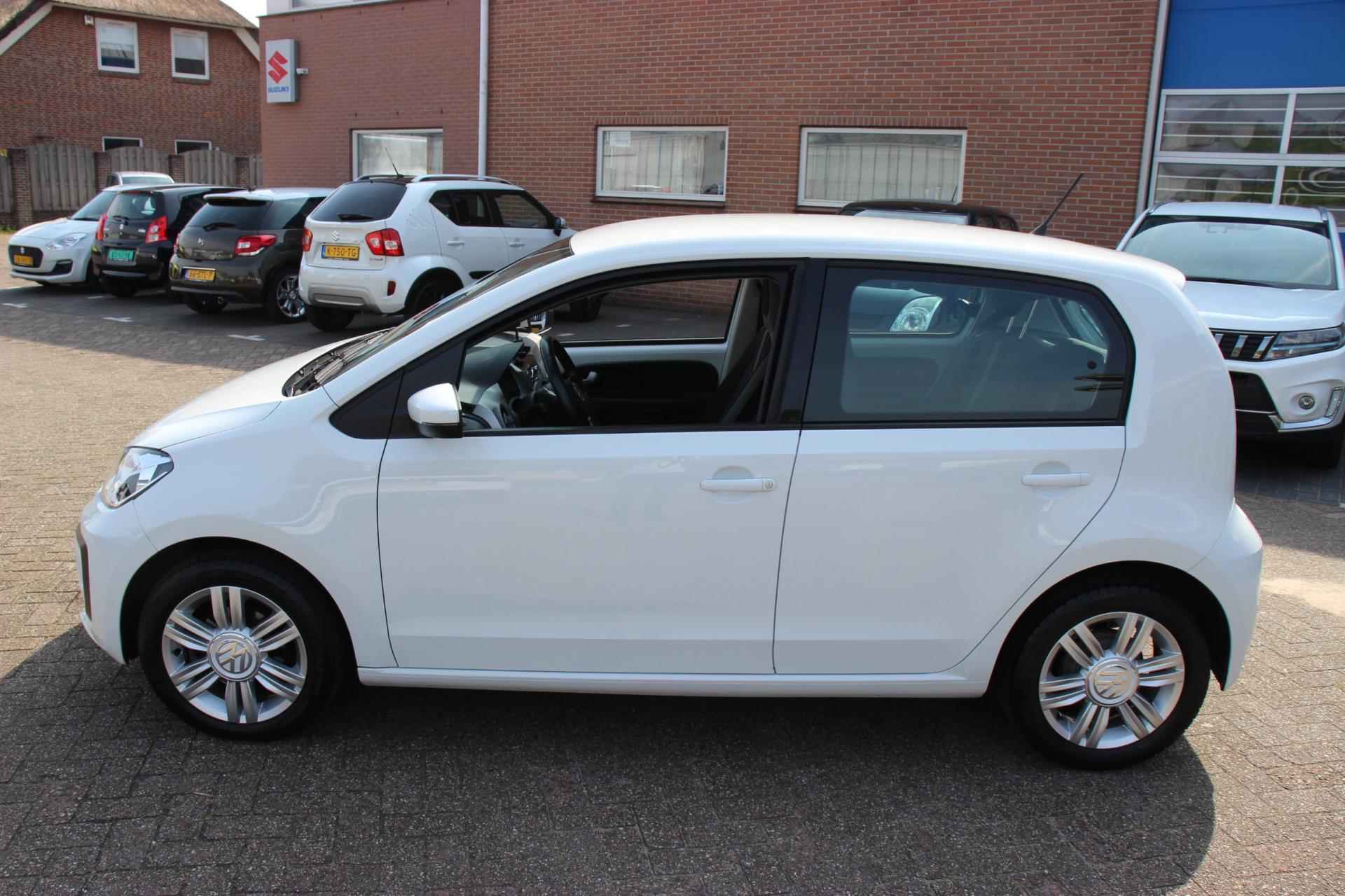 Volkswagen Up! 1.0 5drs high up! AUTOMAAT/CRUISE/PDC - 4/26