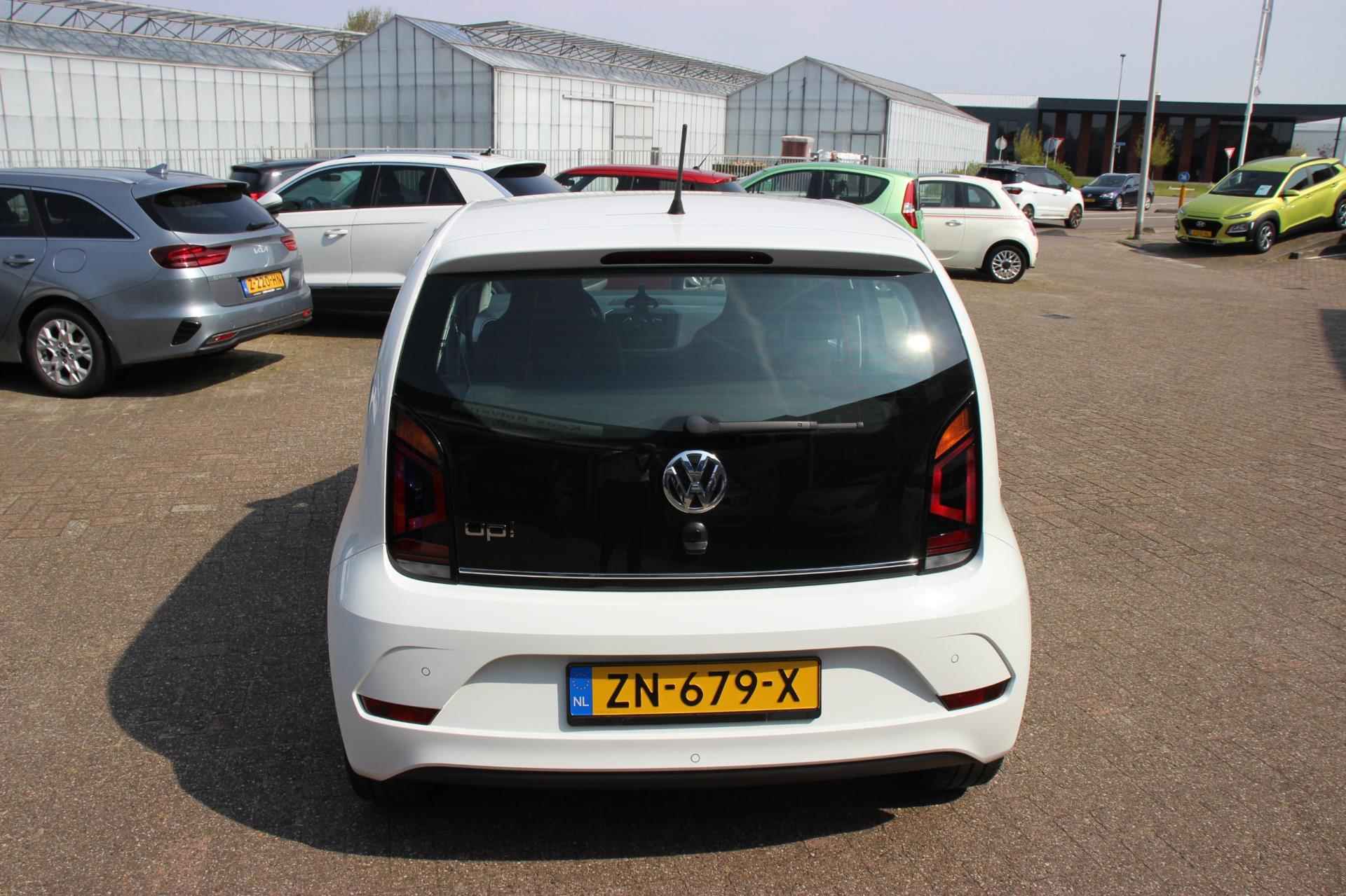 Volkswagen Up! 1.0 5drs high up! AUTOMAAT/CRUISE/PDC - 14/26