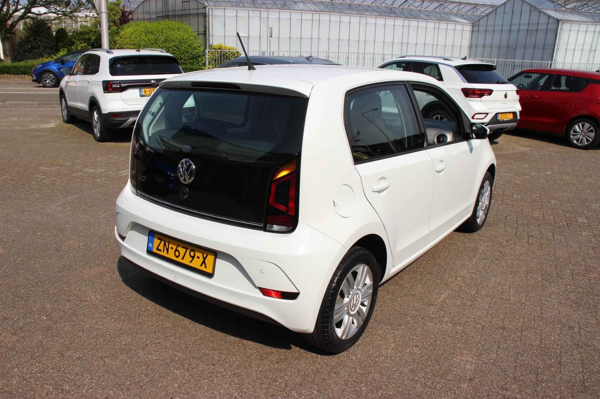 Volkswagen Up! 1.0 5drs high up! AUTOMAAT/CRUISE/PDC - 16/26