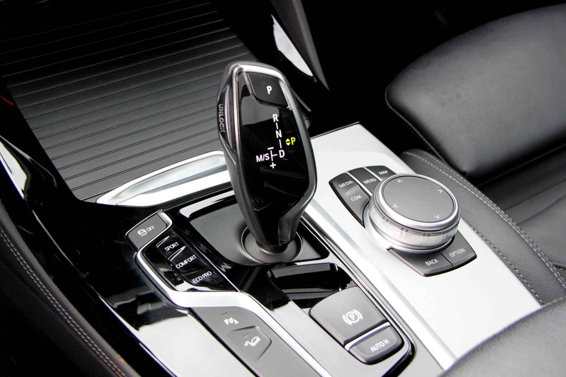 BMW X4 xDrive30i High Executive / NW MODEL / M SPORT / PANODAK - 25/40