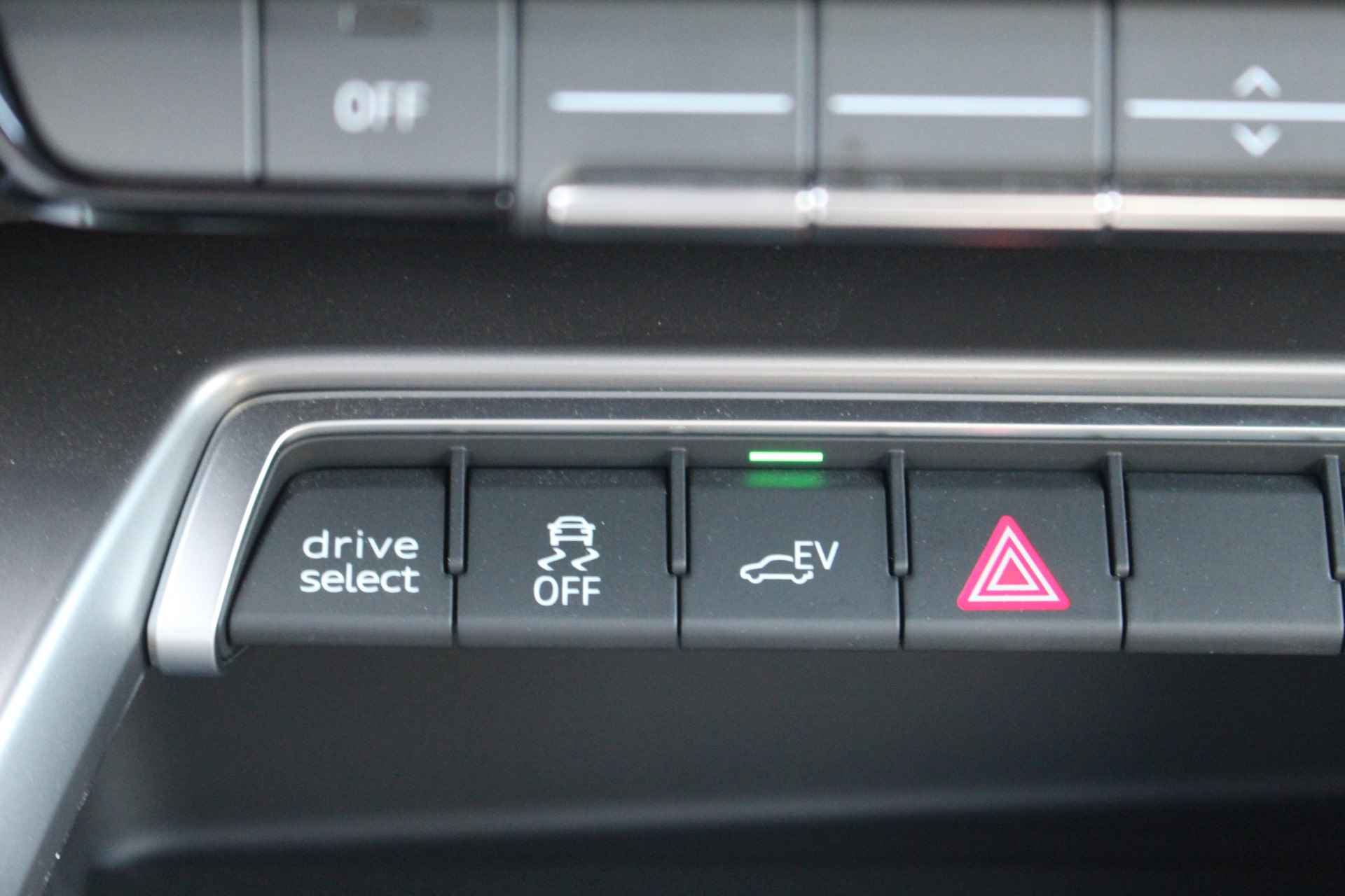 Audi A3 Sportback 40 TFSI e 204 PK Advanced ed. | ACC | Matrix-LED | Navigatie | 17" LMV | Carplay | Park Assist | - 26/30