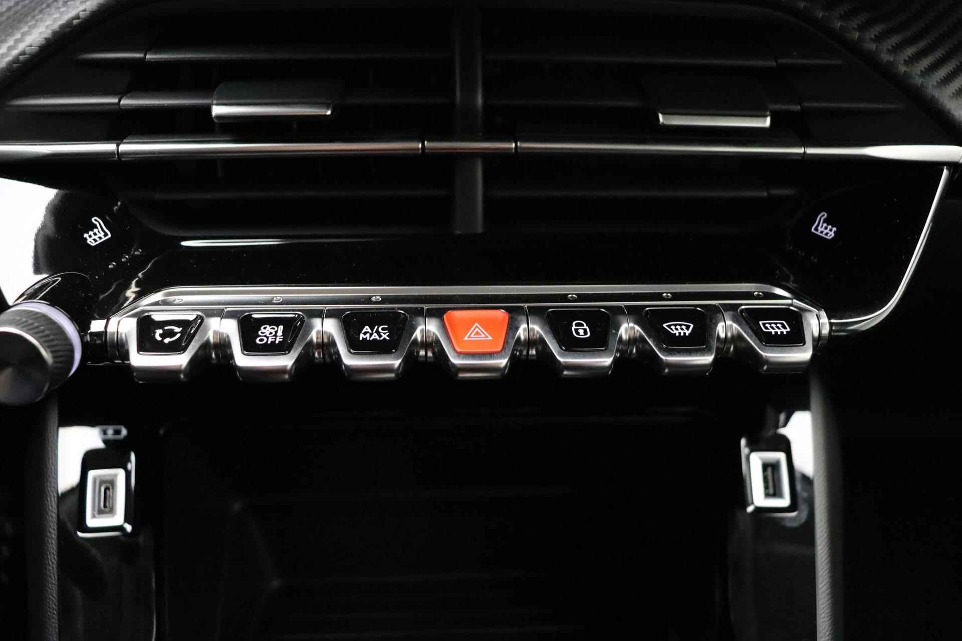 Peugeot e-2008 EV Active Pack 50 kWh | Navigatie | Stoelverwarming | Camera | Keyless | Lichtmetalen velgen - 20/35