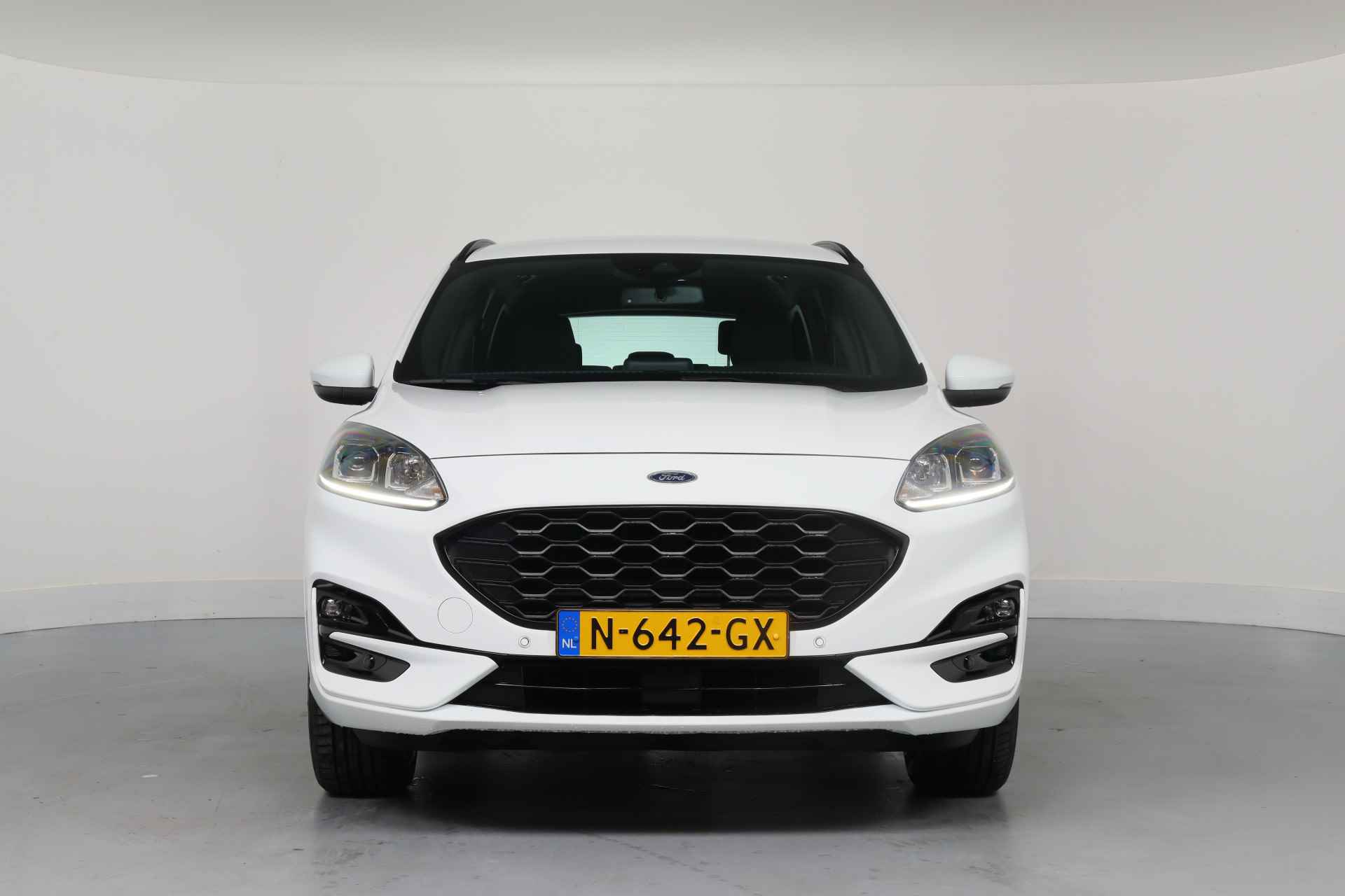 Ford Kuga 2.5 PHEV ST-Line | Navigatie | Cruise Control | Camera | Stoel/stuurverwarming | Keyless Entry&Go | 1e Eigenaar | Climate Contro - 2/35