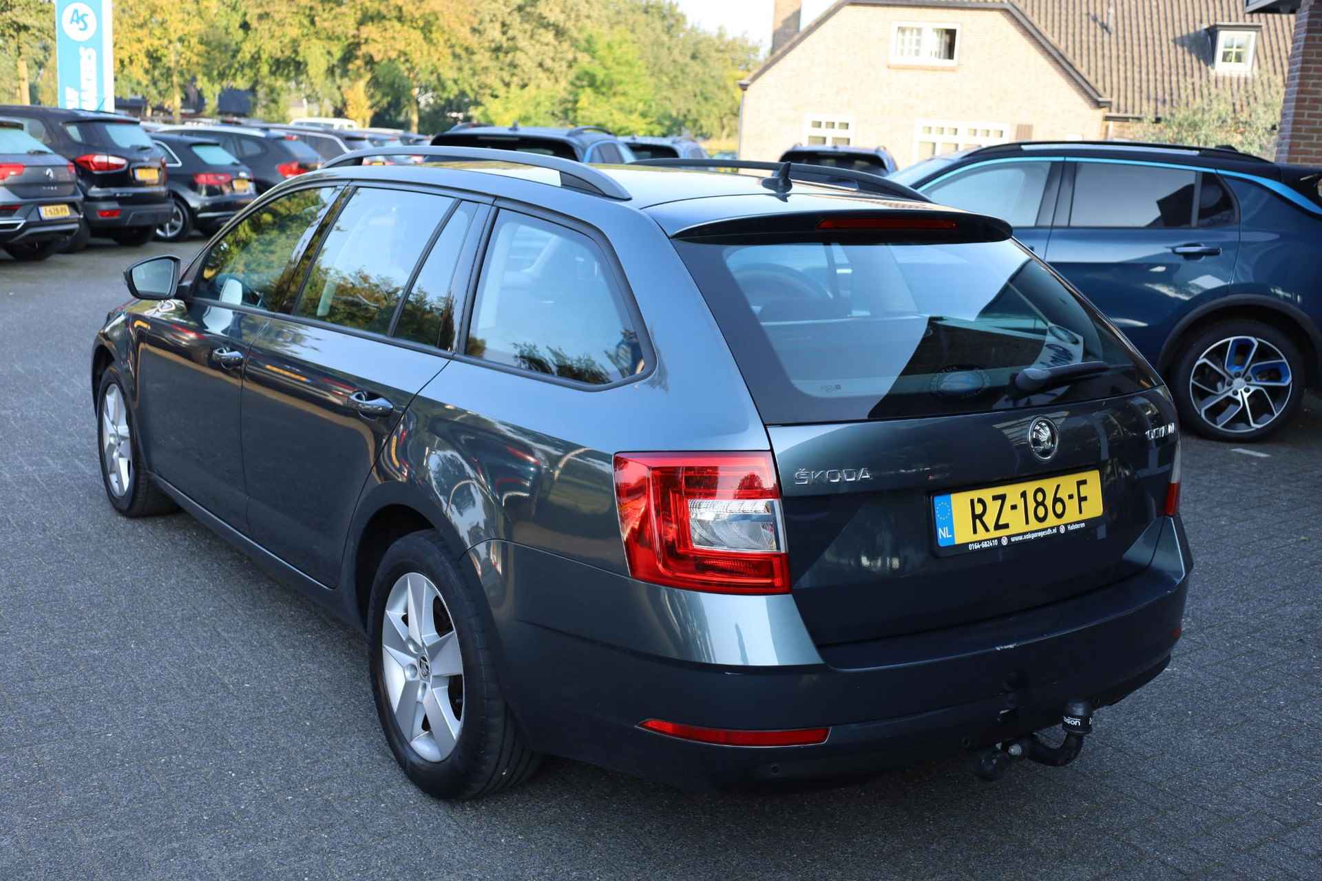 Skoda Octavia Combi 1.6 TDI Greentech Ambition - 3/46