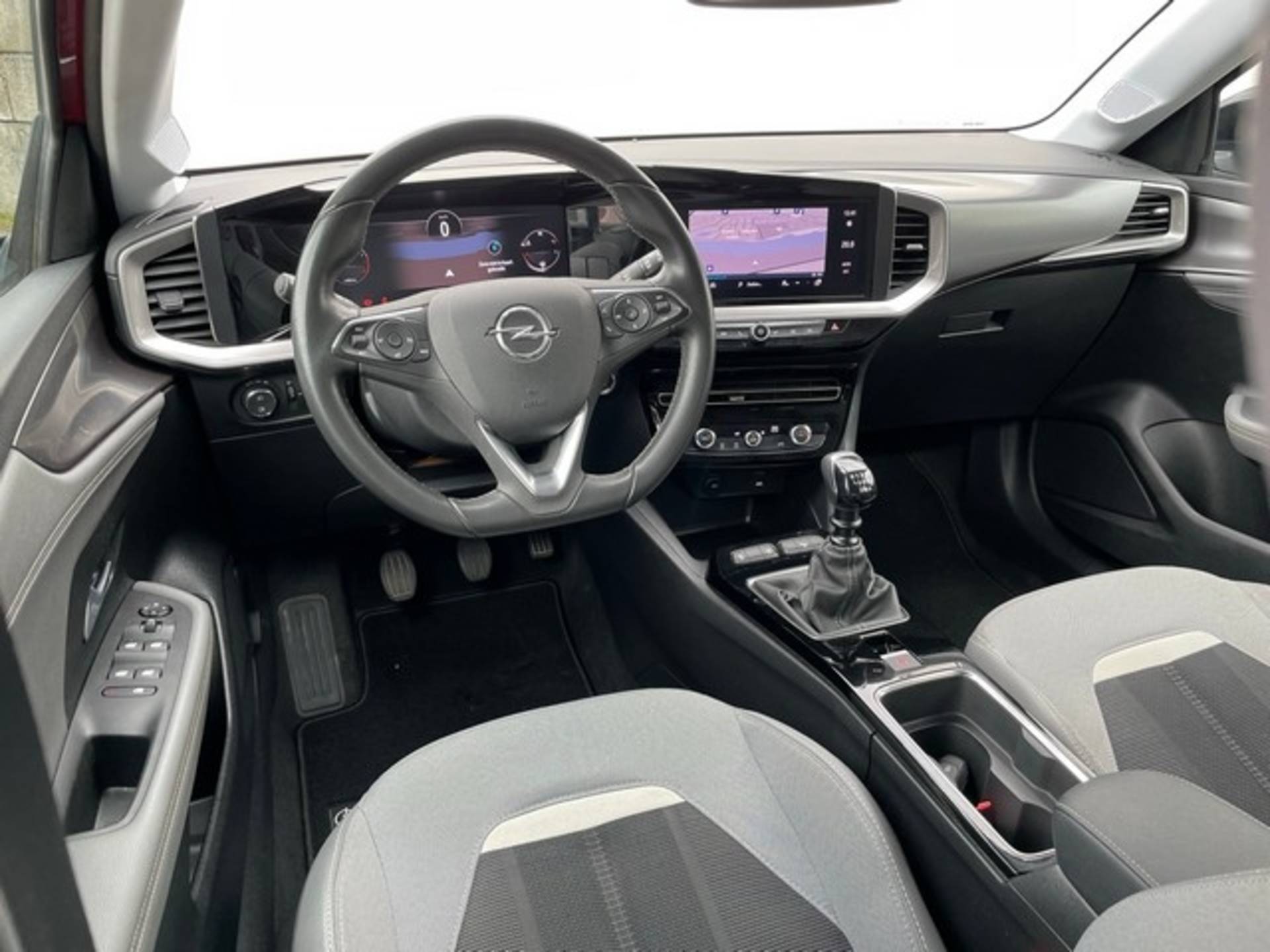 Opel Mokka 1.2 Turbo Business Elegance met 10-inch Navigatie, Keyless, Camera - 8/28