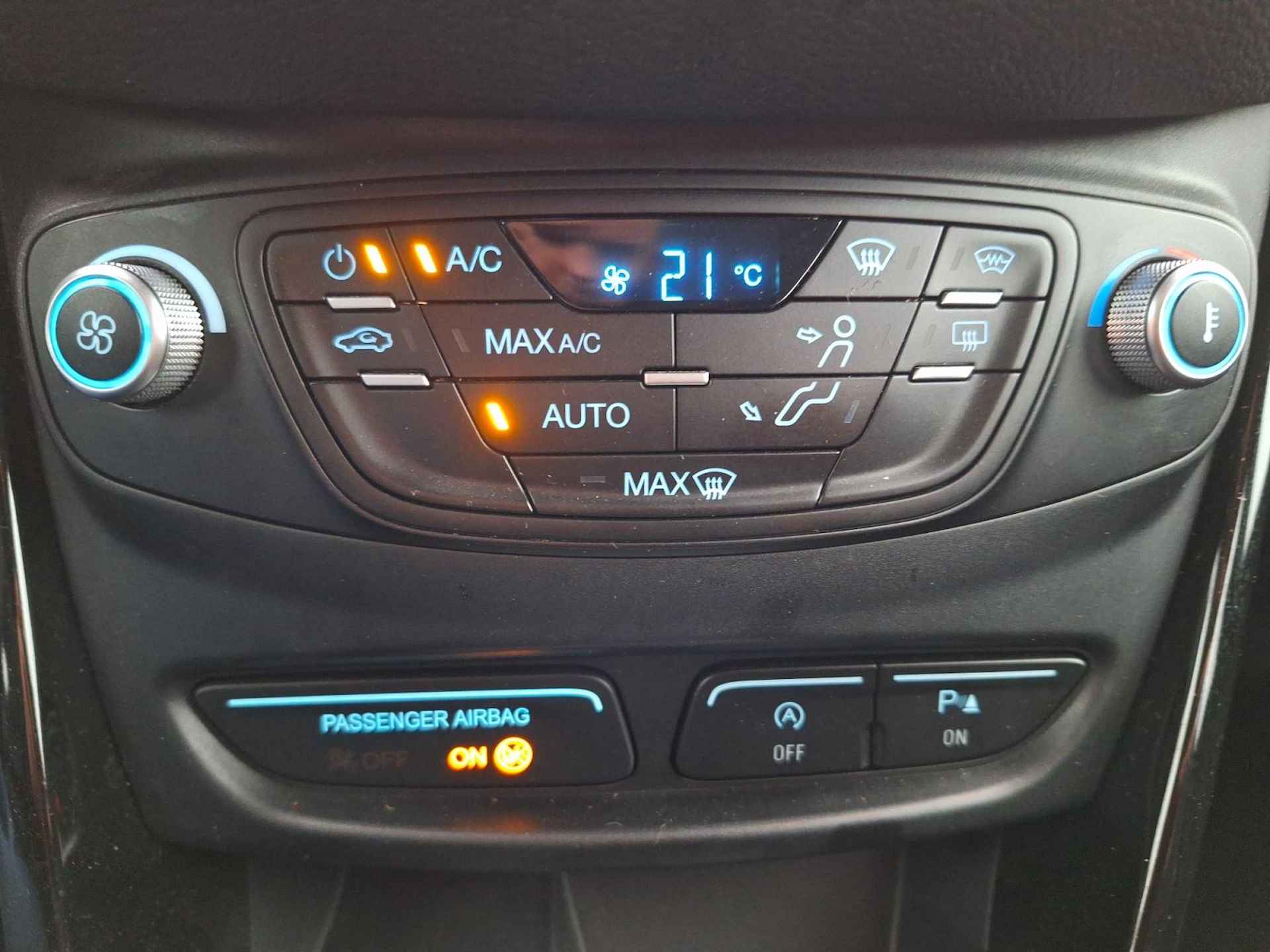 Ford B-Max 1.0 EcoBoost Titanium | Navigatie | Camera | Nwe distributiriem | Climate Control | Voorruitverwarming | Cruise Control | Parkeersensoren - 27/42