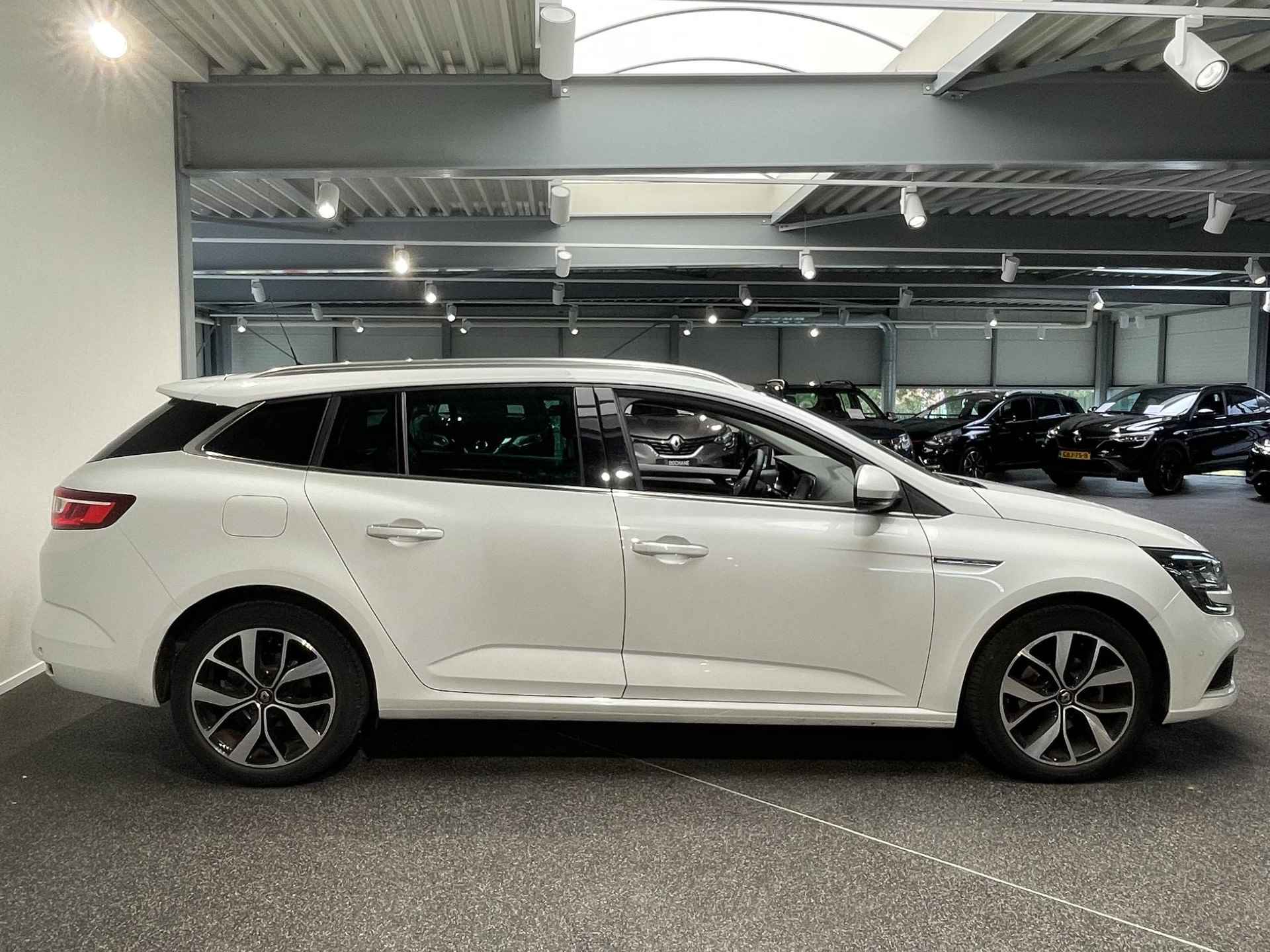 Renault Mégane Estate 1.3 TCe 140 Bose | Achteruitrijcamera - 16/28