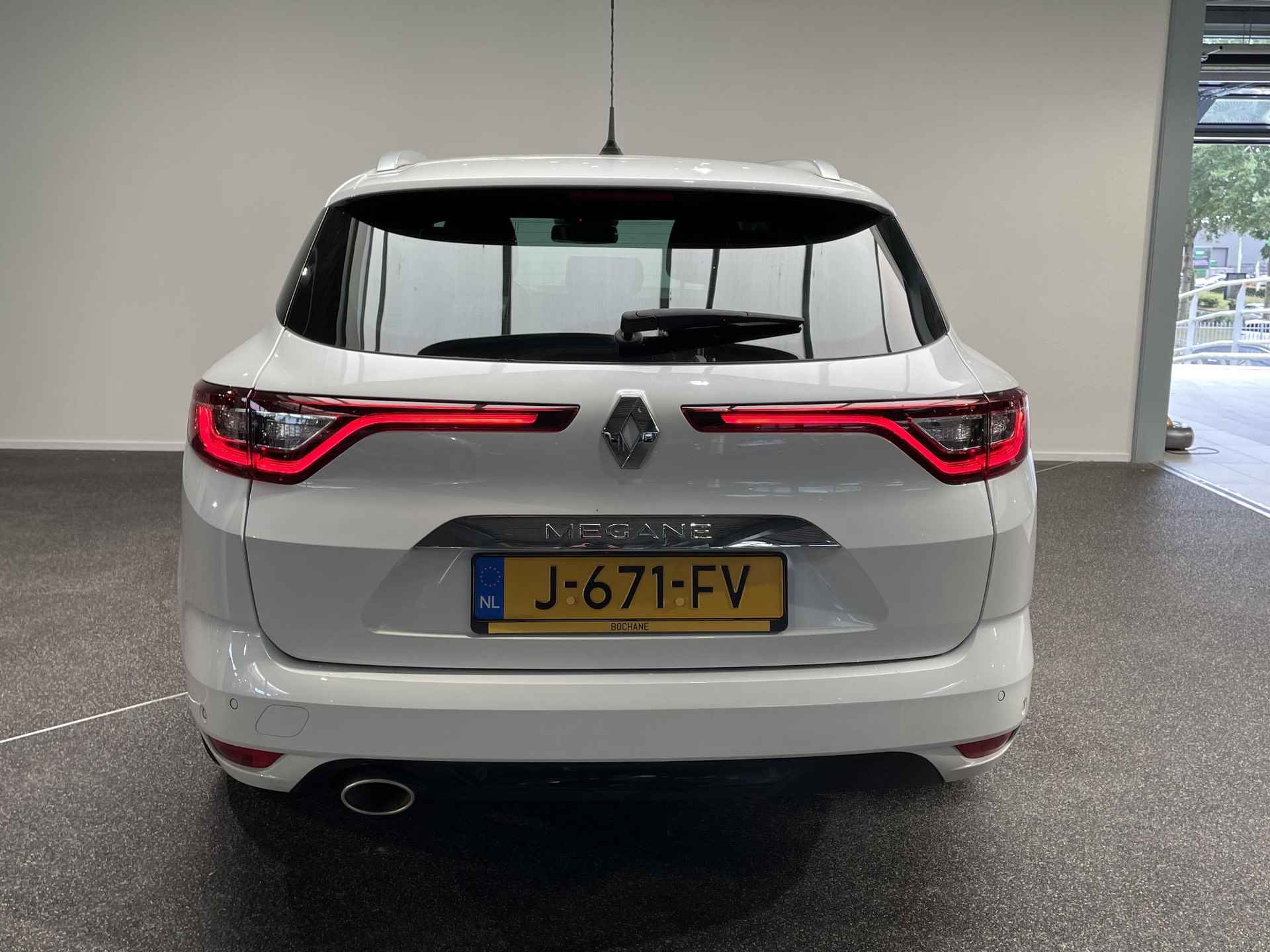 Renault Mégane Estate 1.3 TCe 140 Bose | Achteruitrijcamera - 18/28