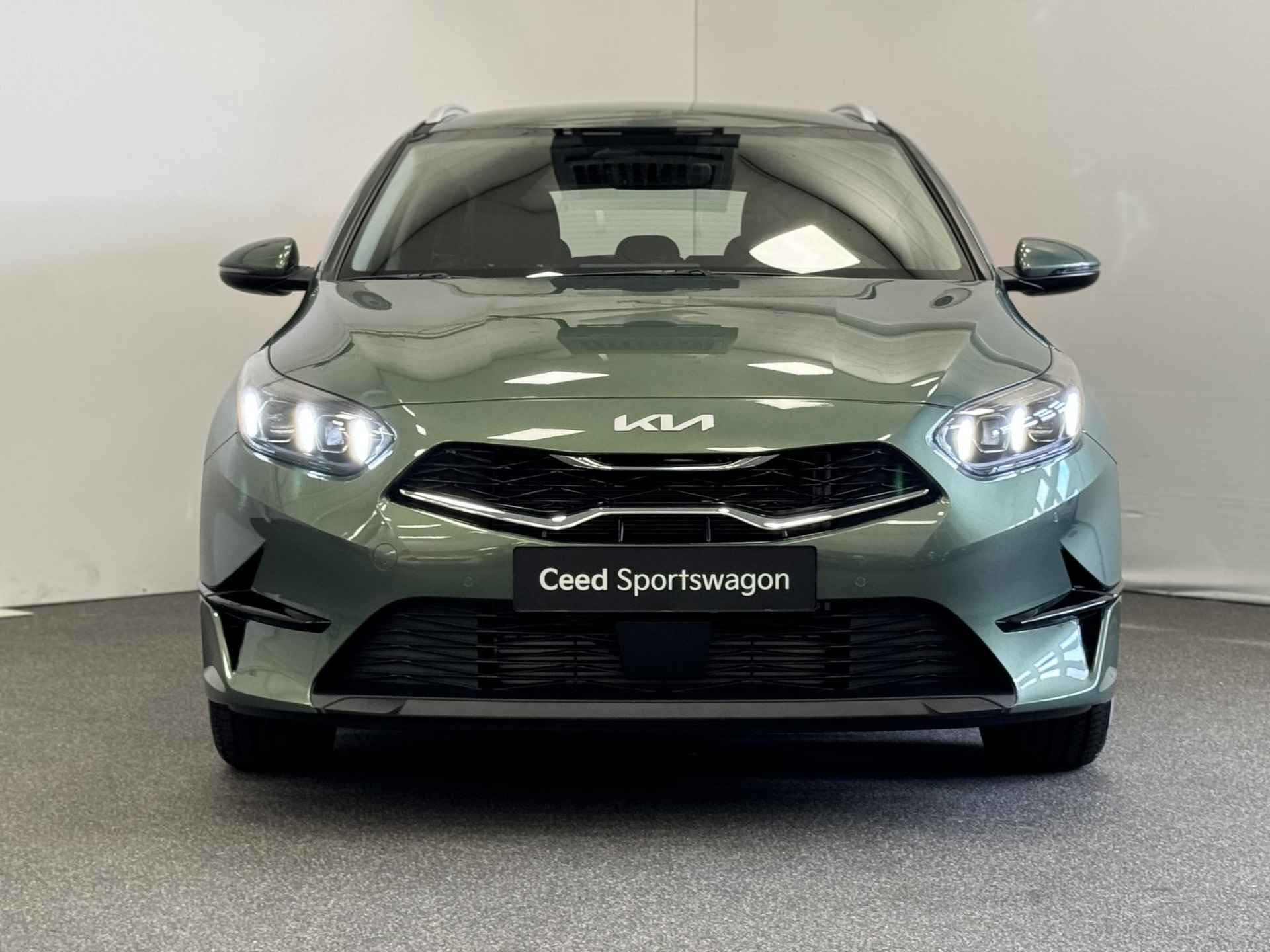 Kia Ceed Sportswagon 1.5 T-GDi DynamicLine | € 4.500,- korting | Private lease vanaf € 509,- p.m. | Apple Carplay & Android Auto | Camera | Navigatie | KIA Leiderdorp 071 760 06 00 | - 2/31