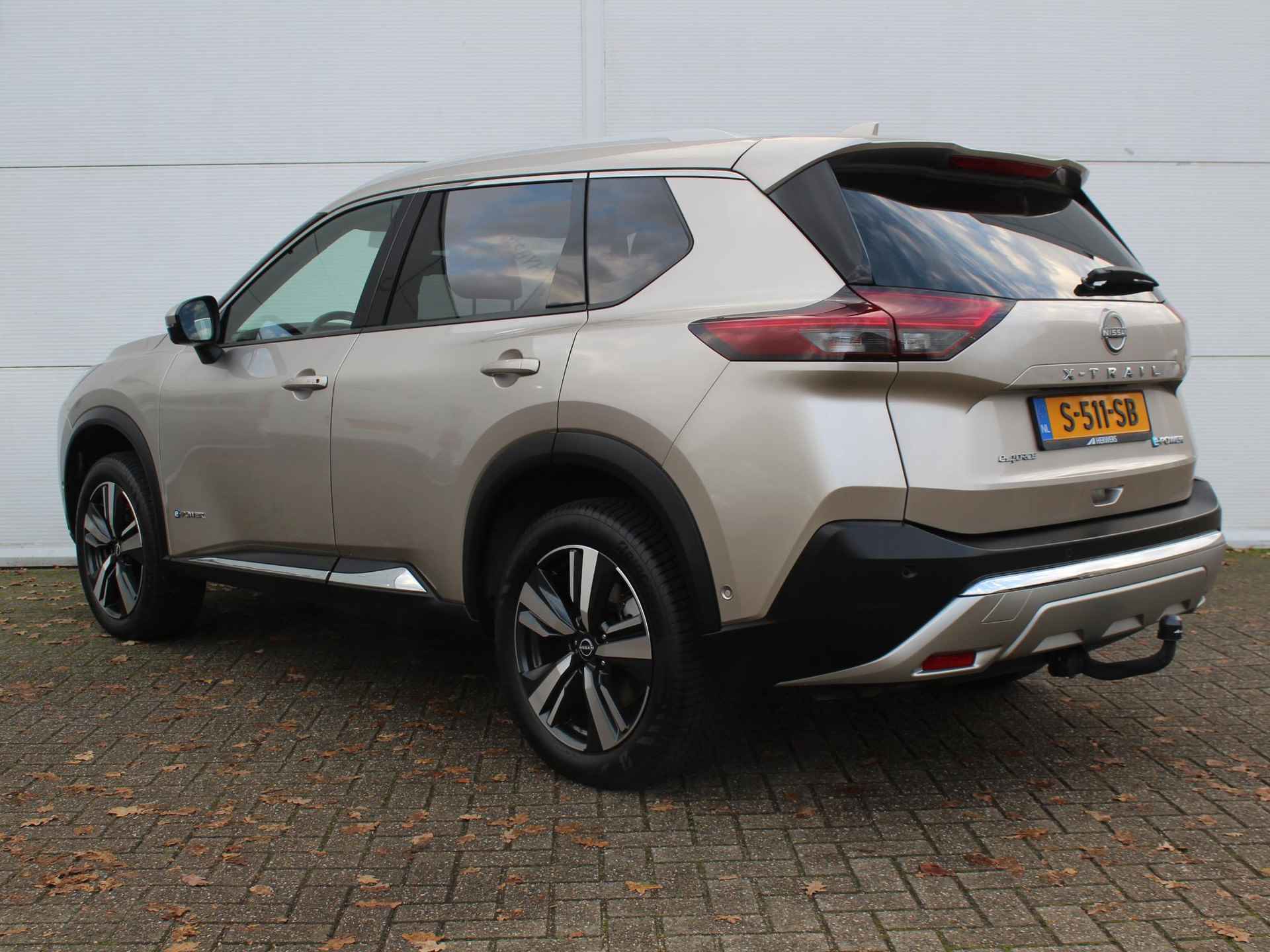 Nissan X-Trail 1.5 e-4orce Tekna 4WD 7p. / Trekhaak (1650 KG) / Navigatie + Apple Carplay/Android Auto / 360* Camera / Stoel- + Stuurverwarming / Lederen Bekleding / - 16/53