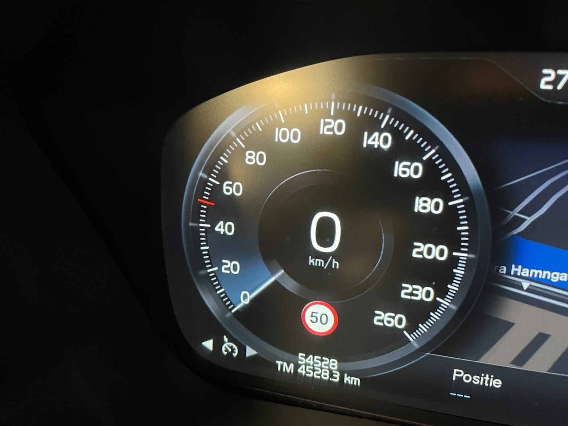 Volvo XC60 T6 AWD Recharge R-Design | Head-Up Display | Stoel en Stuurwielverwarming | Full LED Meesturende koplampen | Parkeercamera | BLI - 12/22