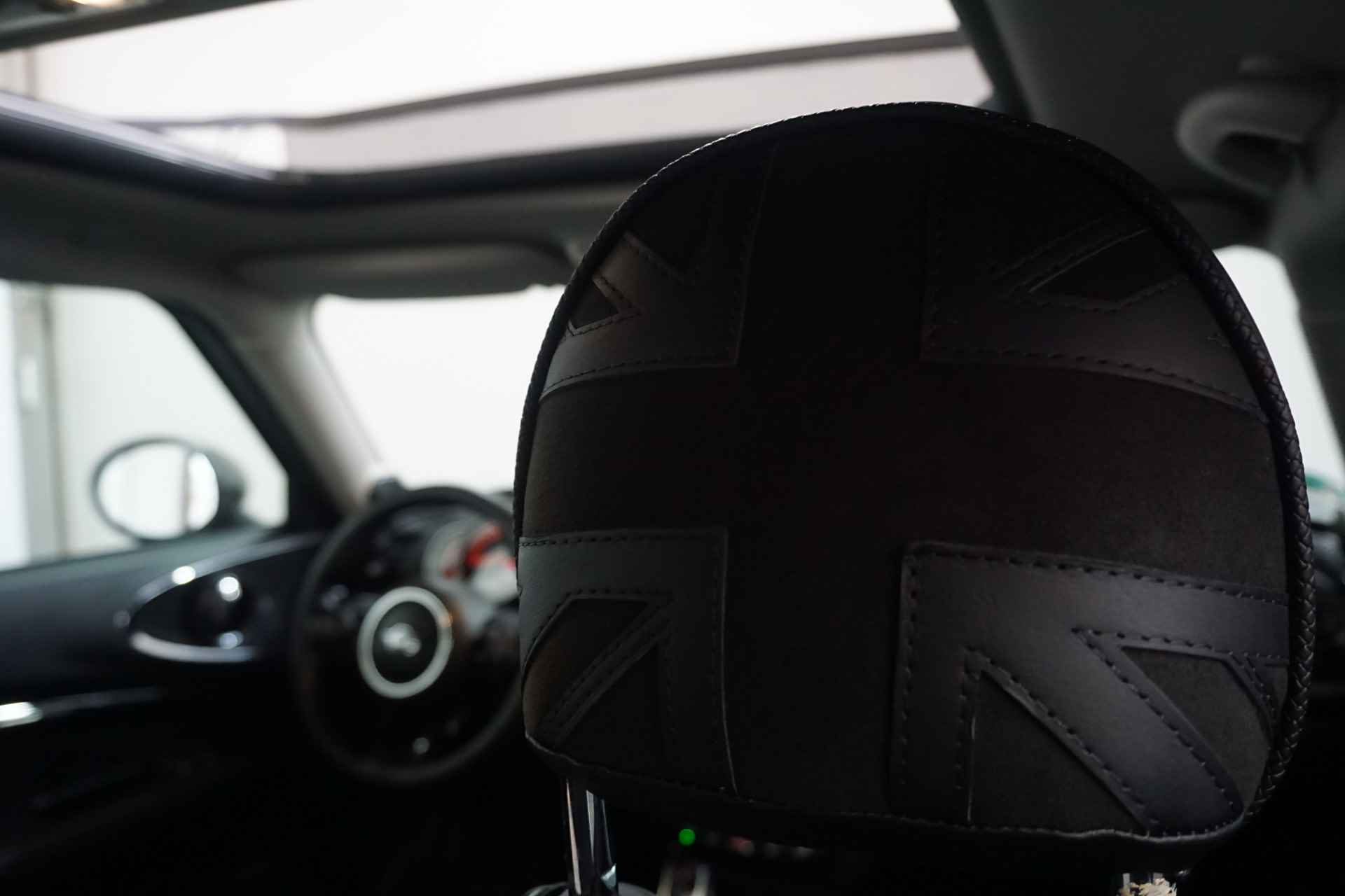 MINI Clubman 2.0 Cooper S Chili | Harman/Kardon | Panoramadak | Leder | Camera | Stoelverwarming | Trekhaak Afneembaar | - 51/52