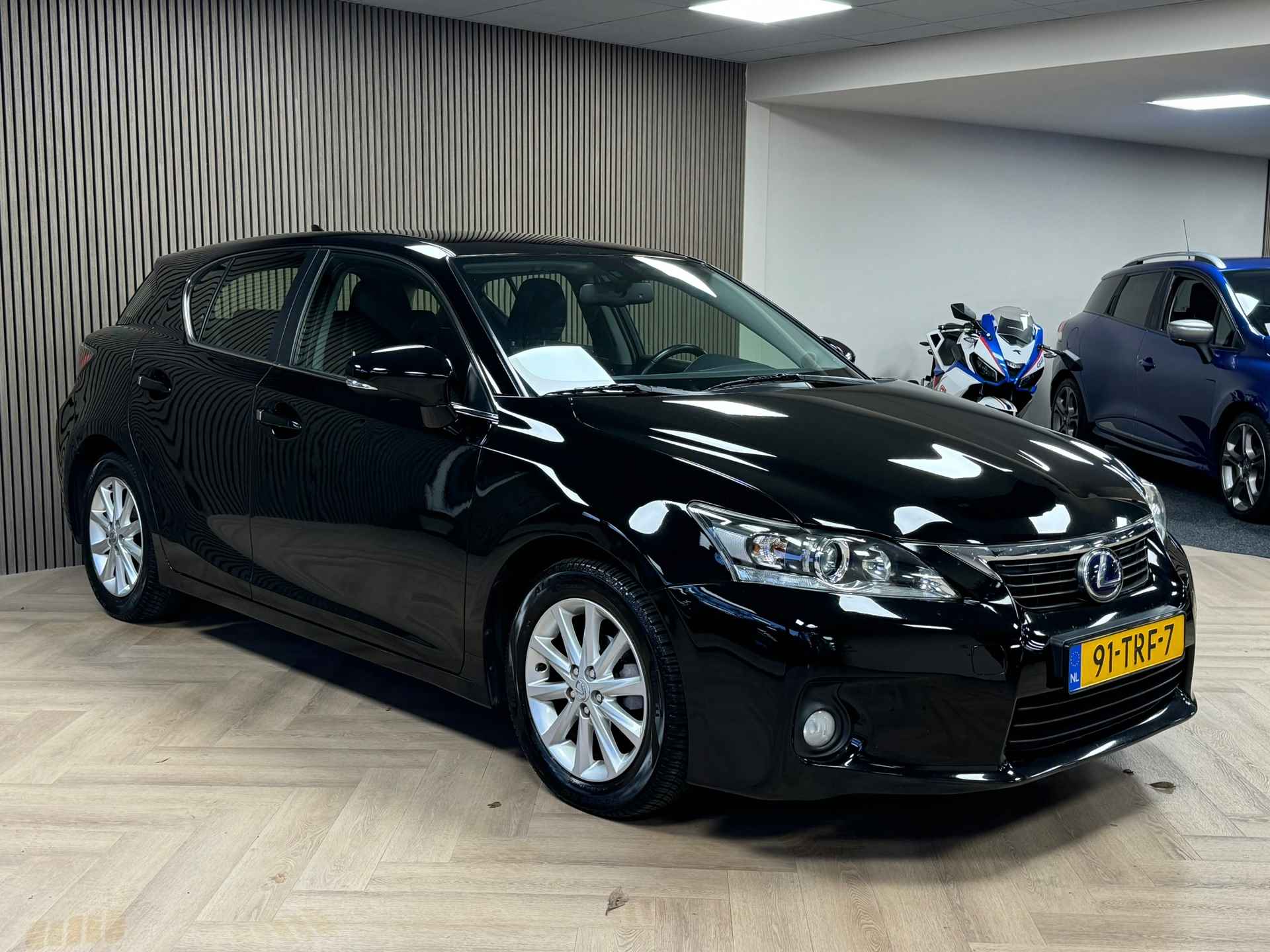 Lexus CT 200h Business Line AUT. AIRCO CAMERA NAVIGATIE CRUISE - 4/37