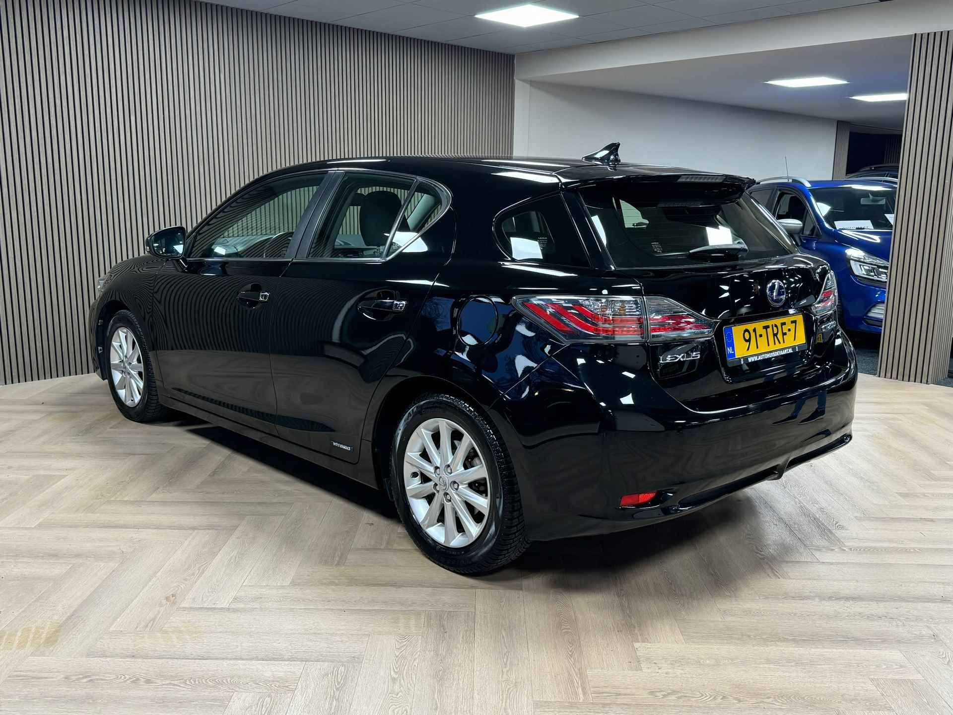 Lexus CT 200h Business Line AUT. AIRCO CAMERA NAVIGATIE CRUISE - 9/37