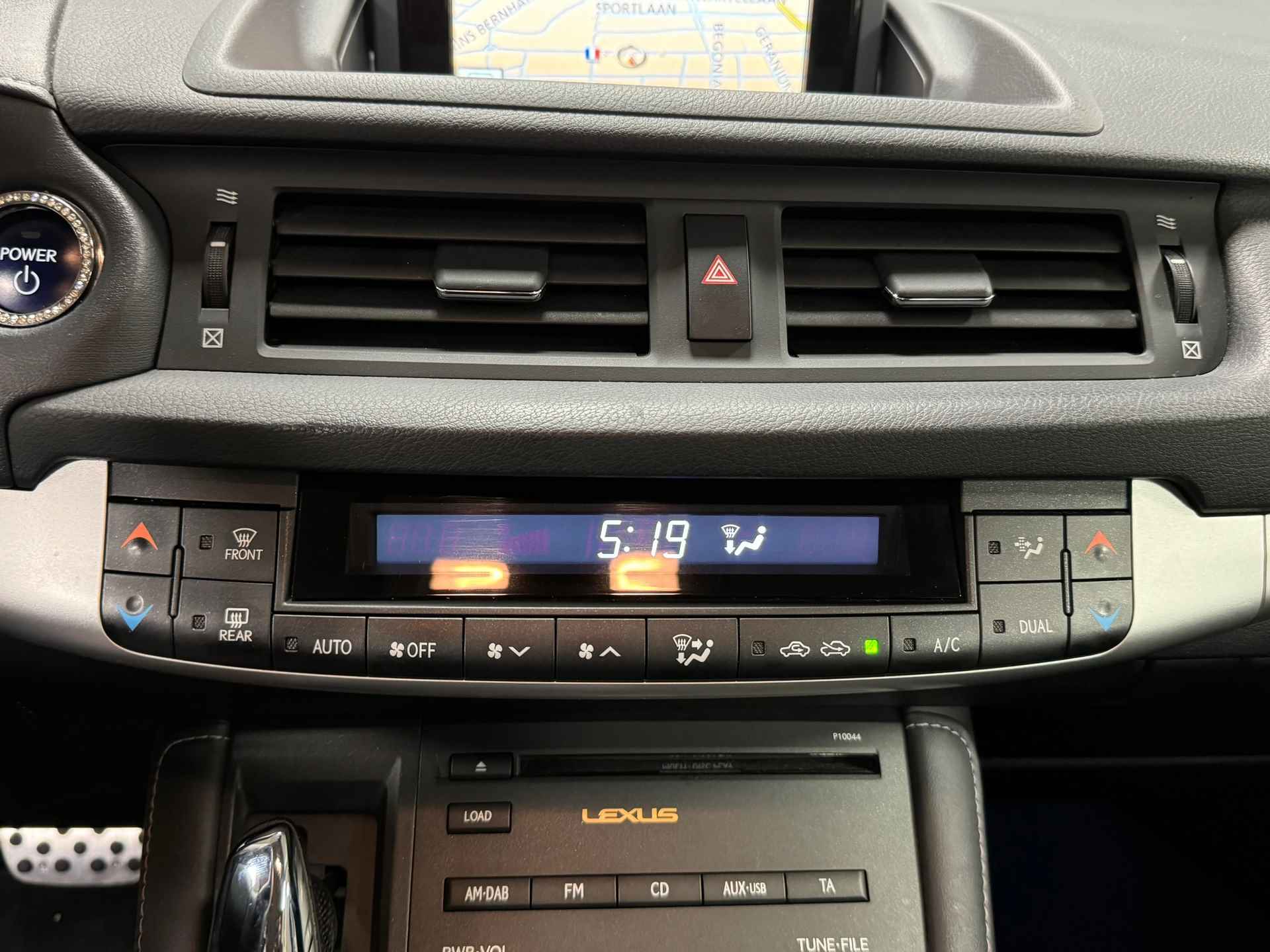 Lexus CT 200h Business Line AUT. AIRCO CAMERA NAVIGATIE CRUISE - 31/37