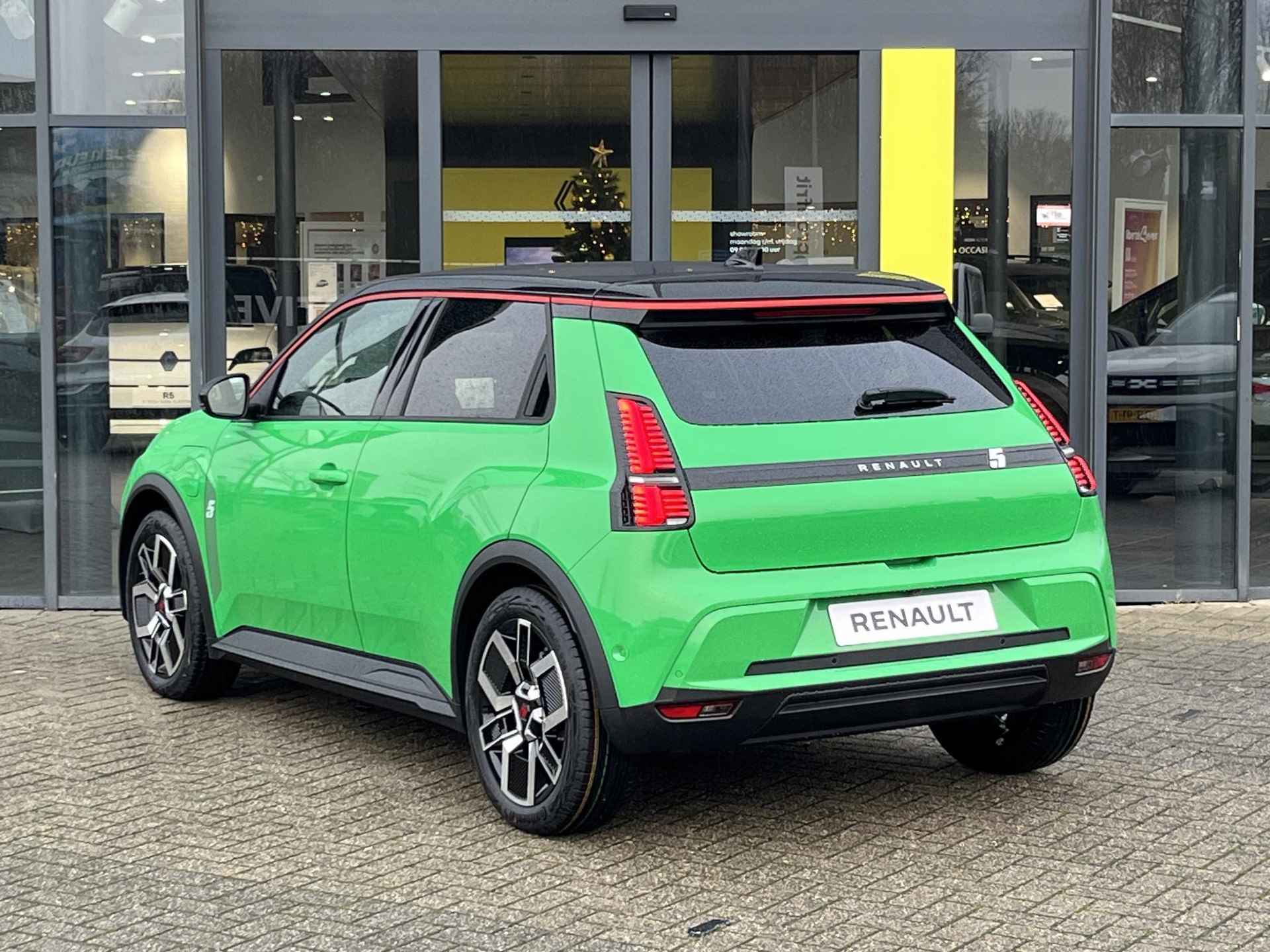 Renault 5 comfort range iconic cinq 52 kWh NIEUWE AUTO | Fabrieksgarantie | Verwarmbare voorstoelen | Lichtmetalen velgen | Apple Carplay/Android auto | Cruise Control adaptief | Climate Control | - 4/26