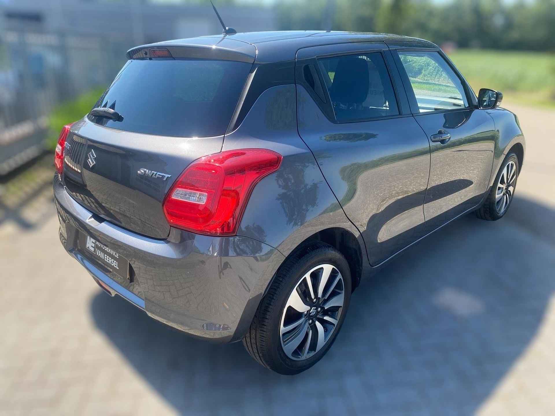 Suzuki SWIFT 1.0 Stijl AUTOMAAT / ACHTERUITRIJCAM. / ADAPTIEVE CRUISE / CLIMA / CARPLAY / LEDKOPLAMPEN - 24/25