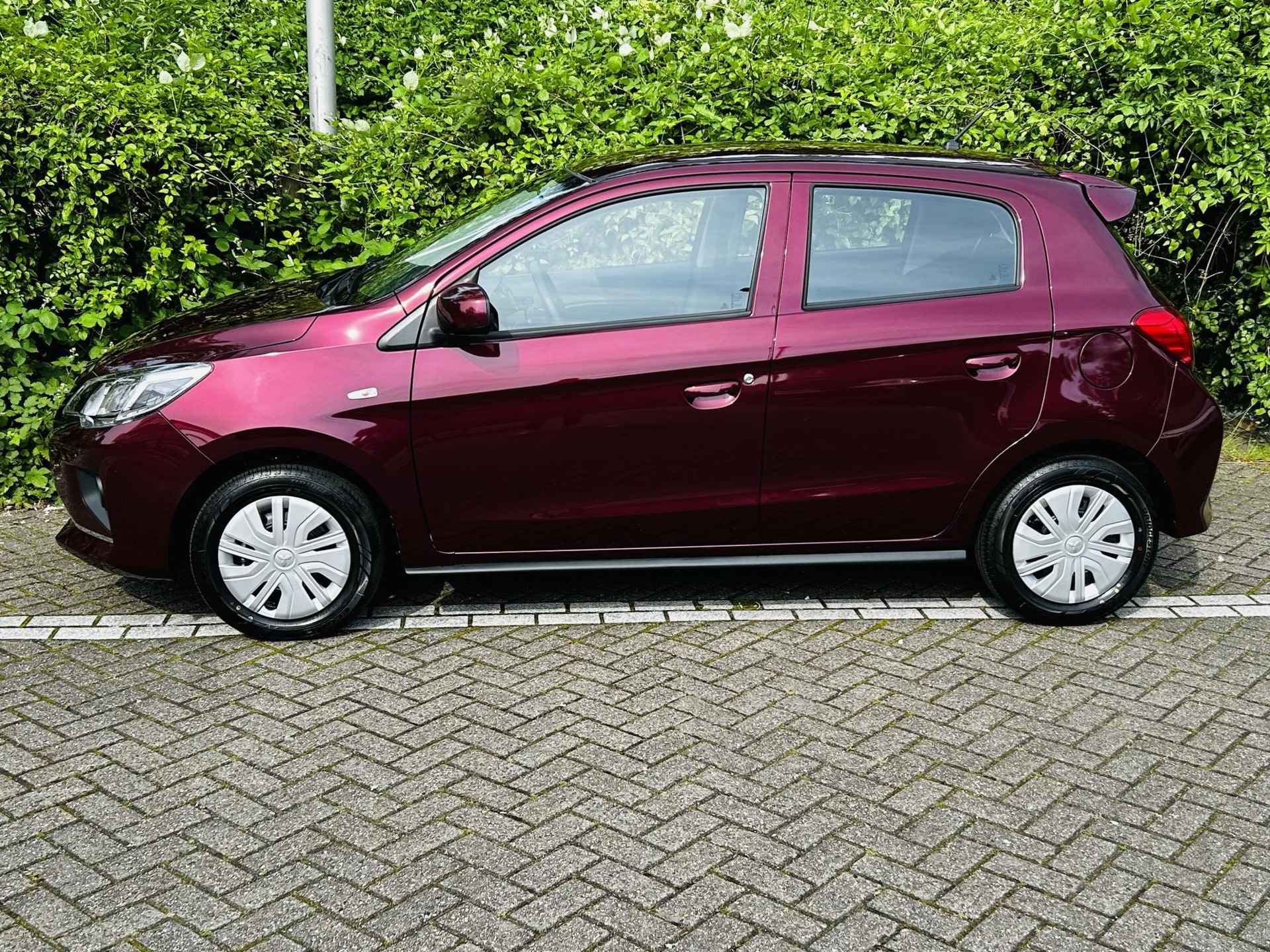 Mitsubishi Space Star 1.2 Connect+ | € 1500 ,- VOORRAAD KORTING! | 7 inch multimediasysteem | Bluetooth | USB aansluiting | Licht- en regensensor | DAB radio | Airco | - 2/16