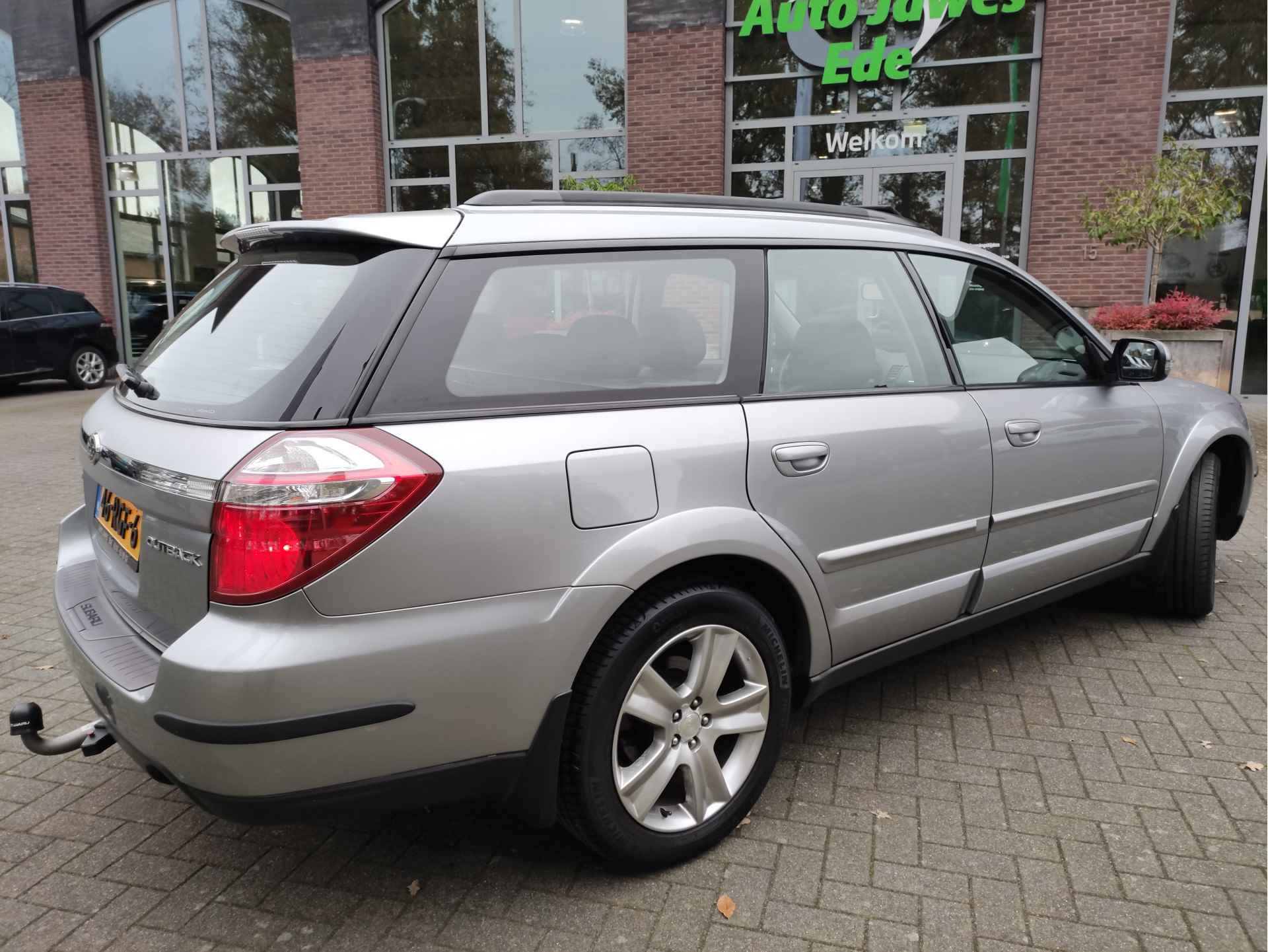 Subaru Outback 2.5i Exclusive Edition Afn.trekhaak - Panoramadak - Nieuwe distributieriem+waterpomp - 7/28