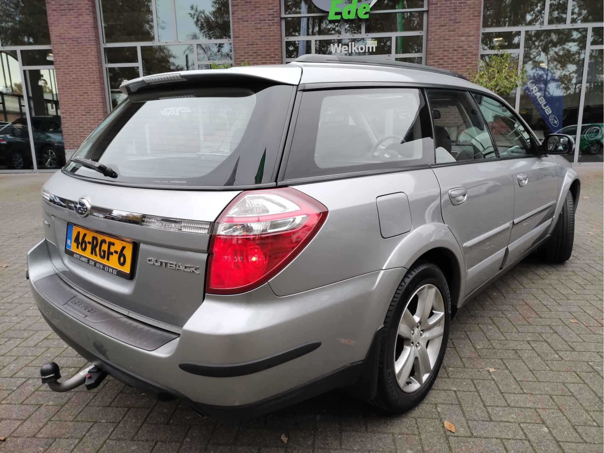 Subaru Outback 2.5i Exclusive Edition Afn.trekhaak - Panoramadak - Nieuwe distributieriem+waterpomp - 8/28