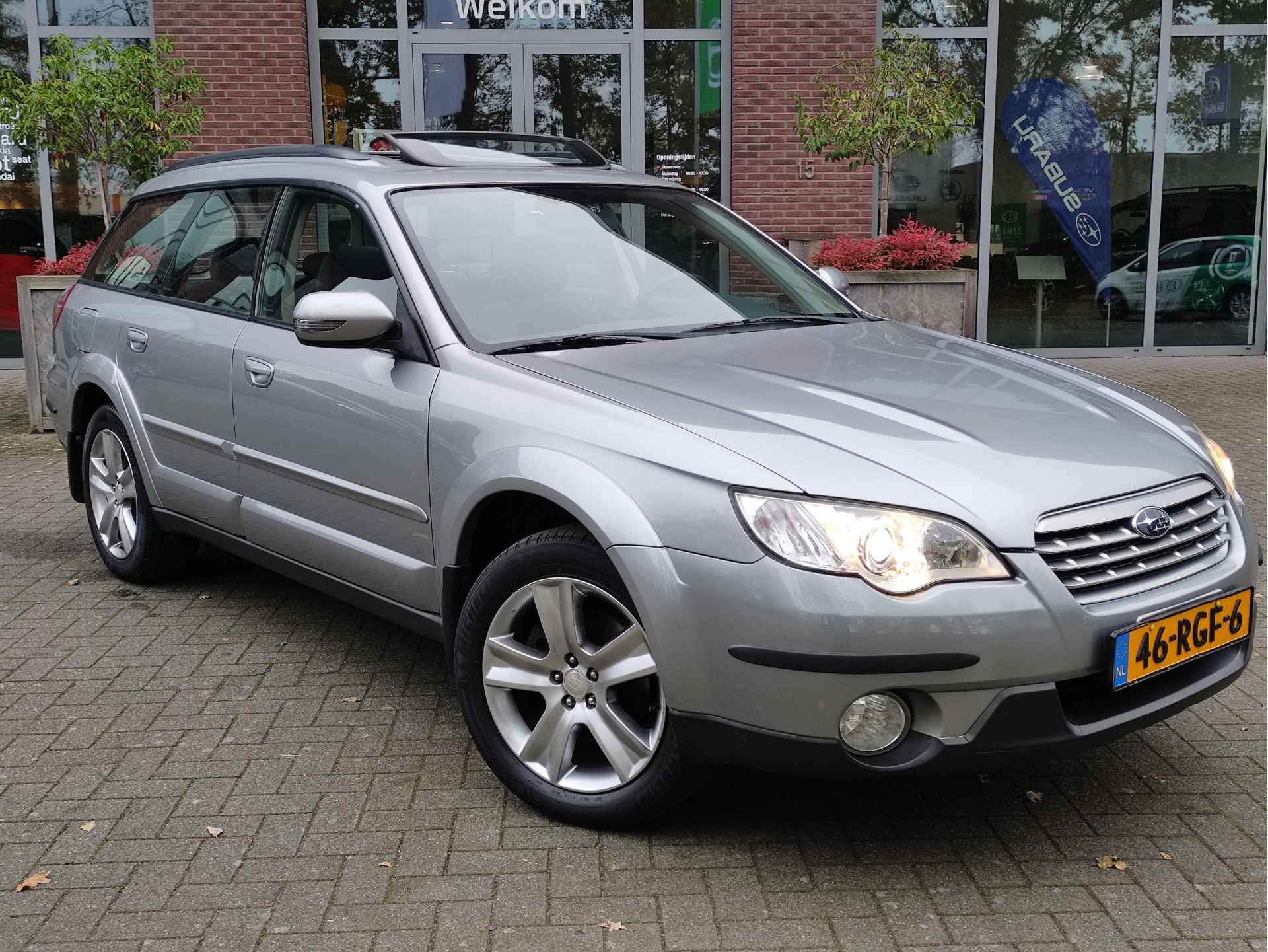 Subaru Outback 2.5i Exclusive Edition Afn.trekhaak - Panoramadak - Nieuwe distributieriem+waterpomp - 10/28