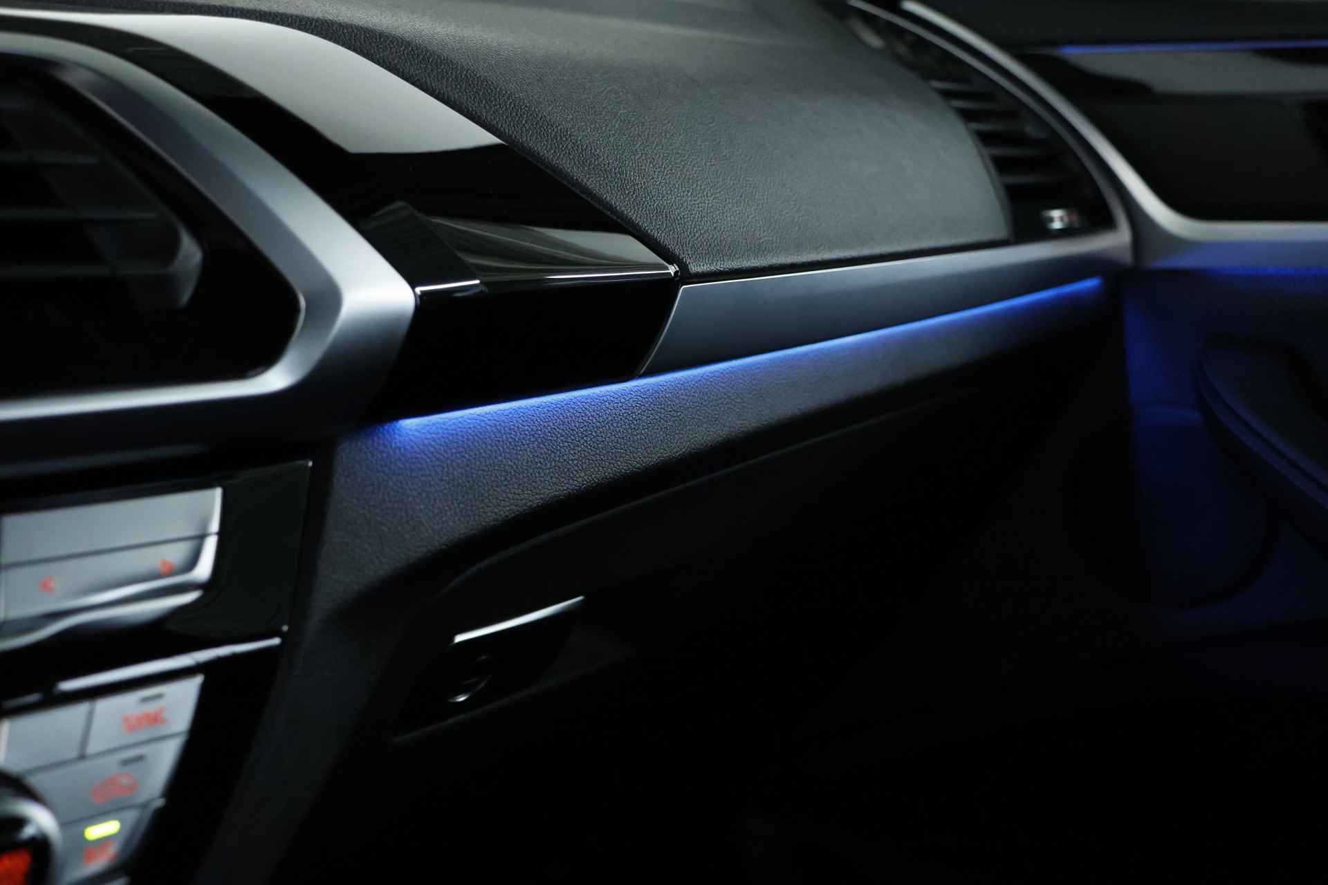 BMW X3 xDrive30e Executive / LED / Navi / Cam / Carplay - 32/36