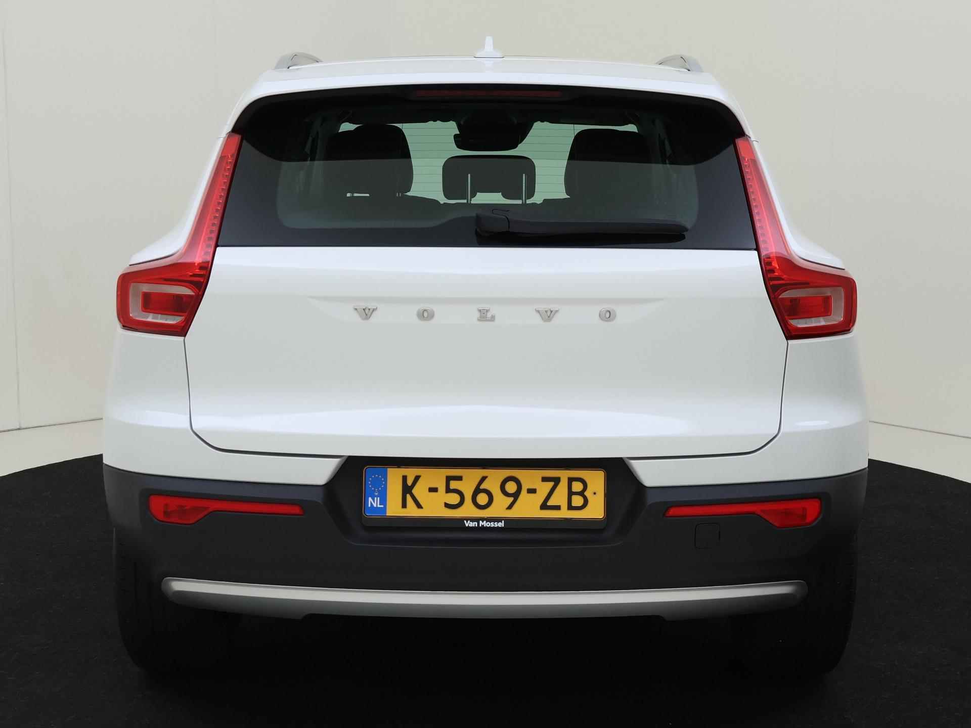 Volvo XC40 1.5 T2 130 PK Business Pro / 1ste Eigenaar / Navigatie / Camera / Leder / Panorama-dak / Parkeersensoren V+A - 5/33