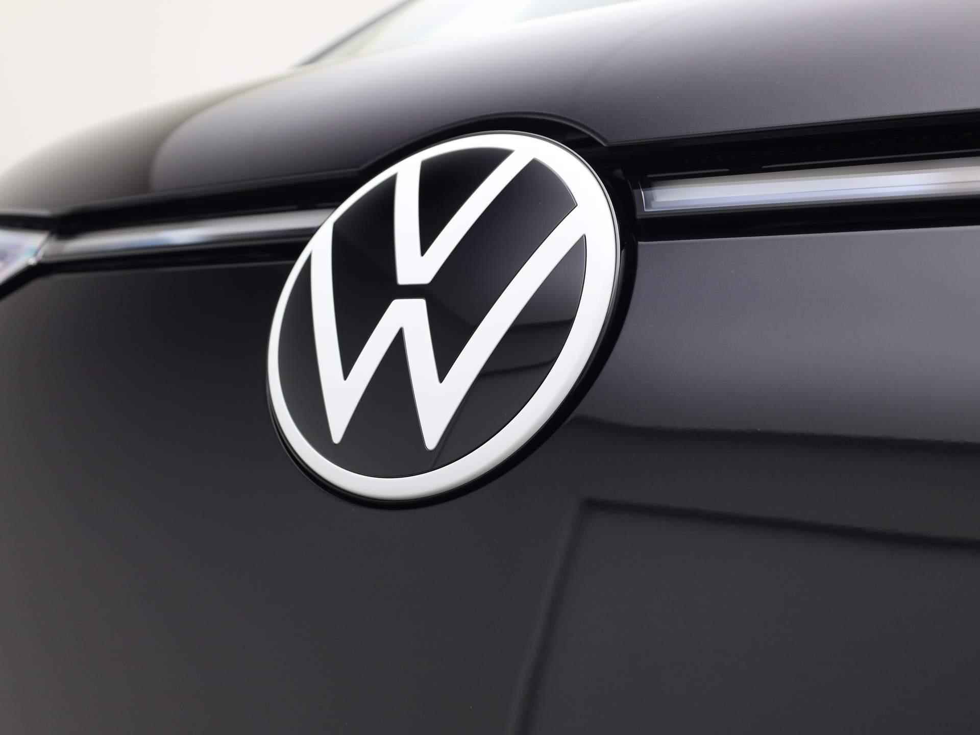 Volkswagen ID. Buzz Pro Advantage Elektromotor 150 kW / 204 pk Electr. aandrijving · Assistance pakket · Comfort pakket · Design pakket · MEGA Sale - 40/43