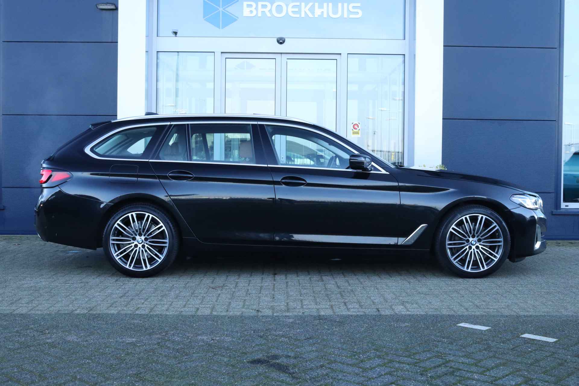 BMW 5-serie Touring 540i xDrive High Executive - 14/48