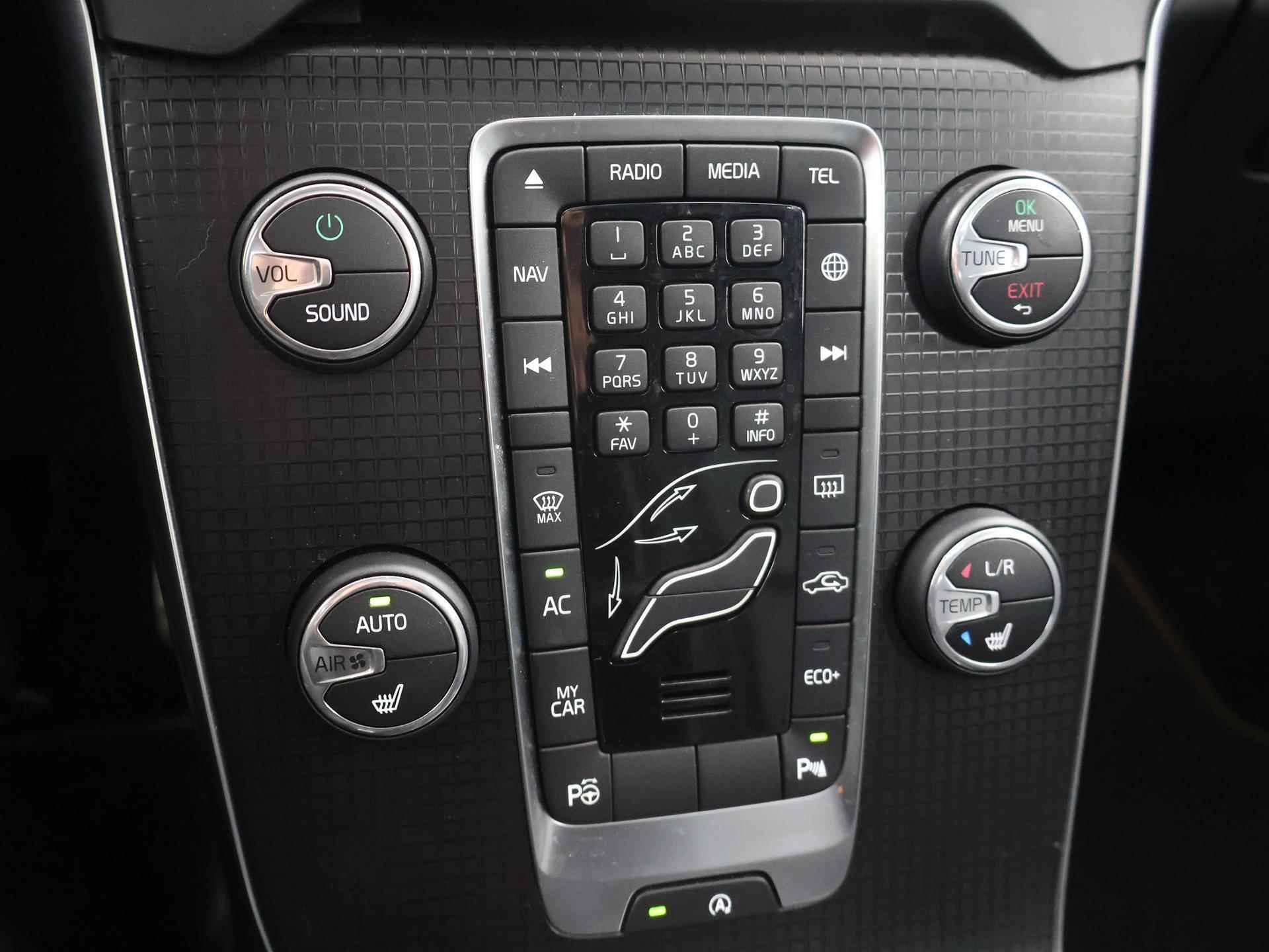Volvo V40 2.0 T4 Business Sport R-design 190 PK | Navigatie | Parkeercamera | Stoelverwarming | Cruise Control - 22/42