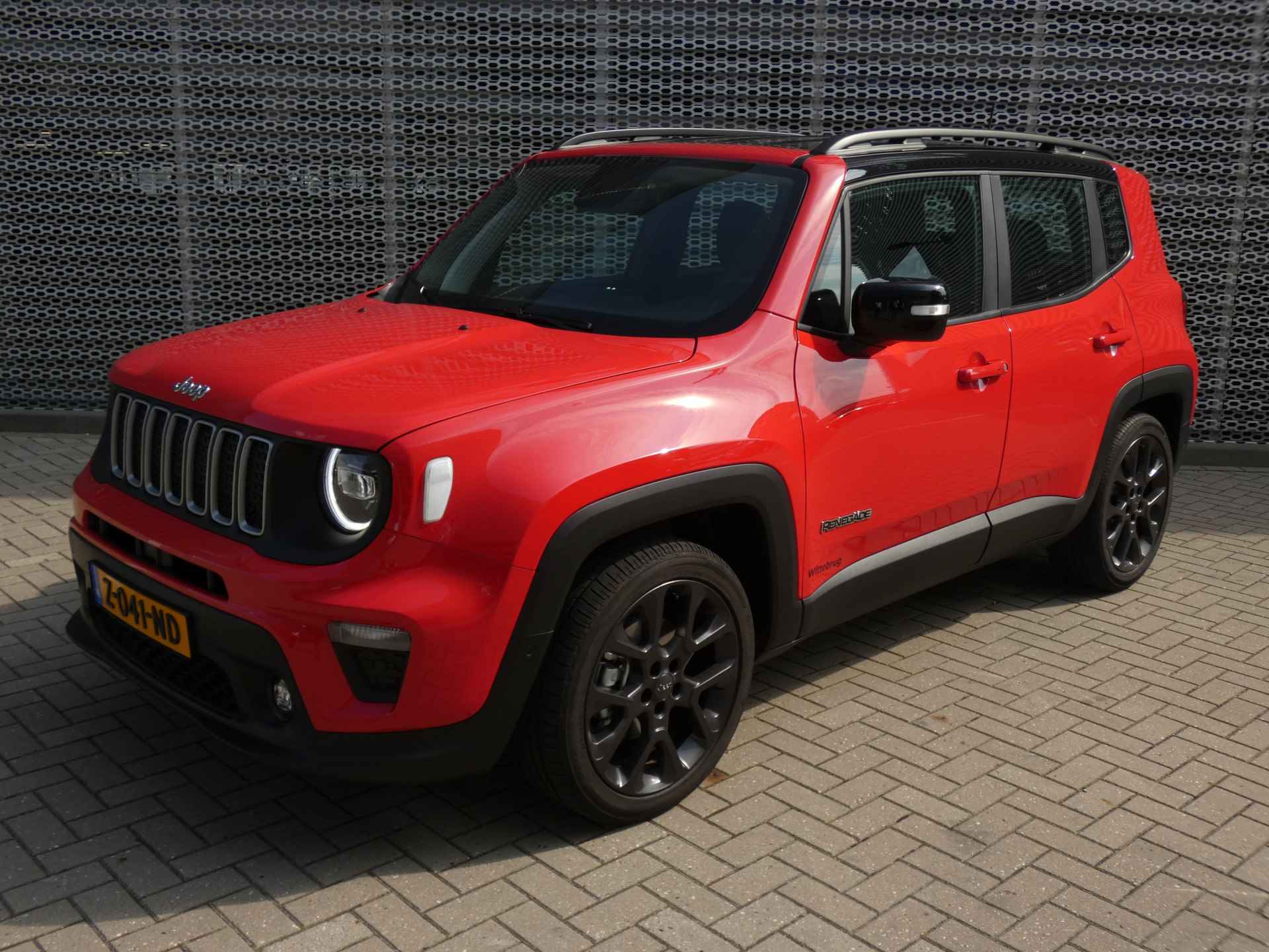 Jeep Renegade 1.5T 130 PK e-Hybrid Altitude Camera | Navigatie | Apple Carplay | 19 inch Velgen - 5/27