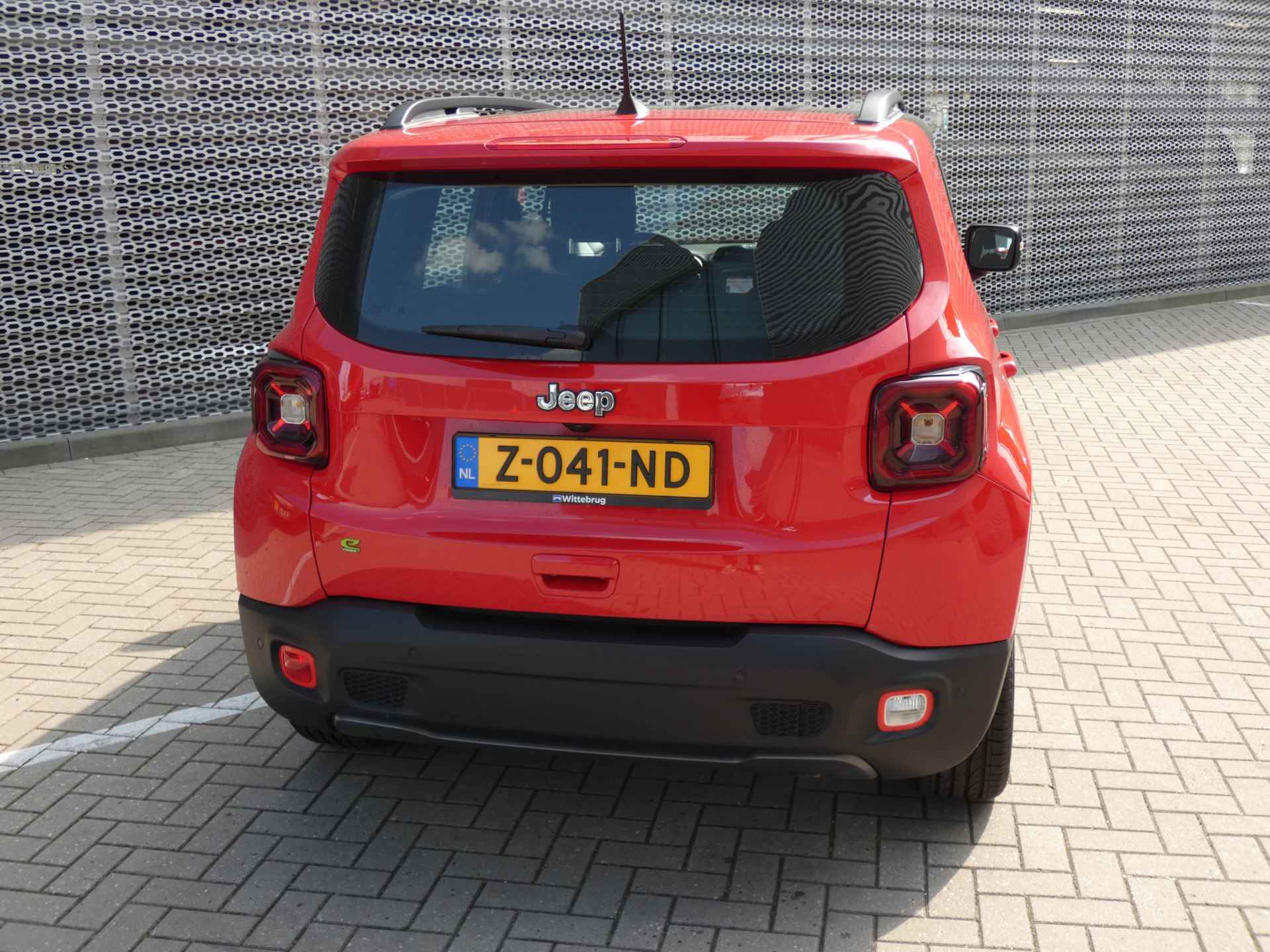 Jeep Renegade 1.5T 130 PK e-Hybrid Altitude Camera | Navigatie | Apple Carplay | 19 inch Velgen - 16/27