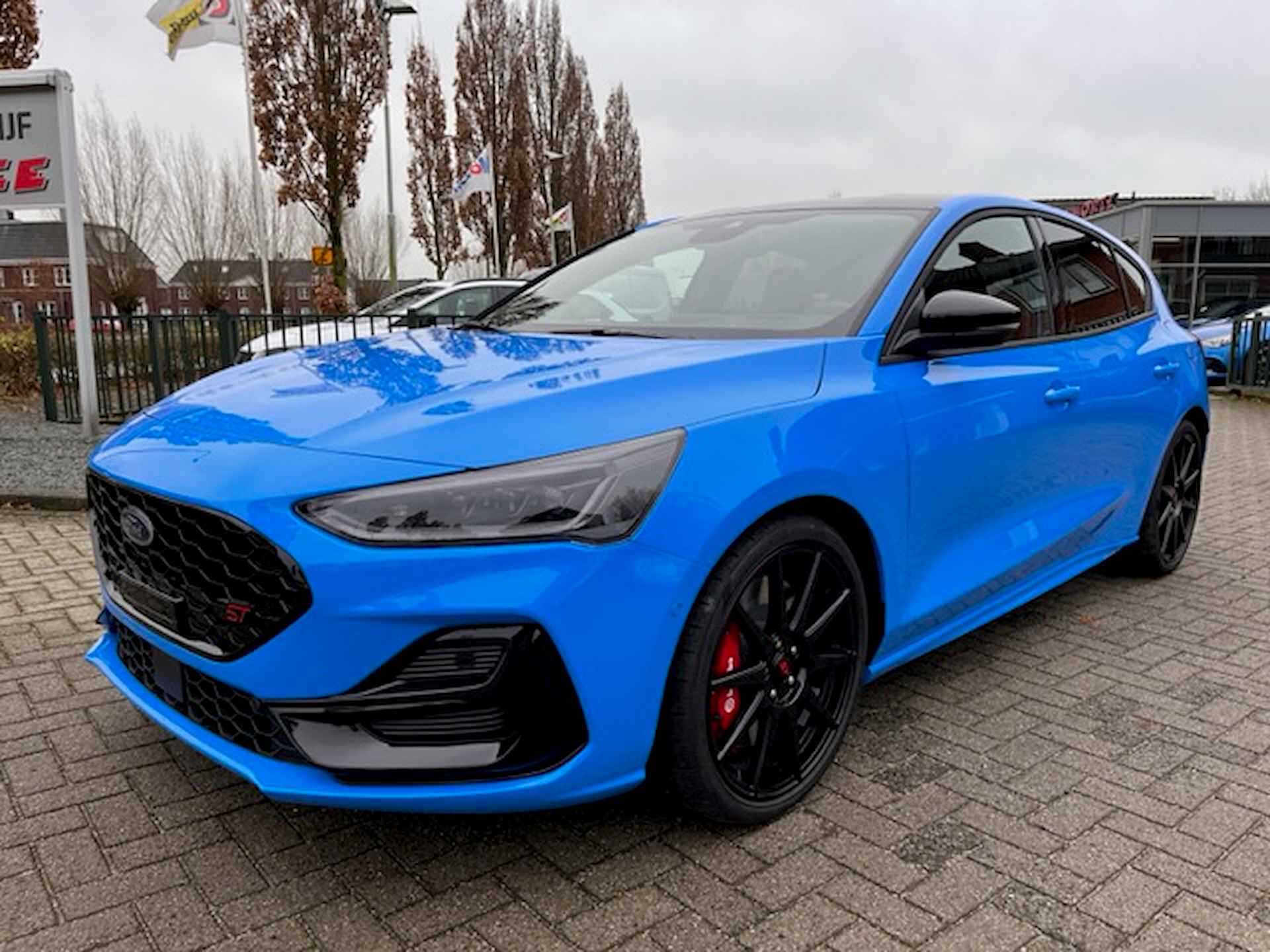 Ford Focus 2.3 EcoBoost ST-X EDITION LIM. 2.3 ECOBOOST SPEC. ! - 36/37