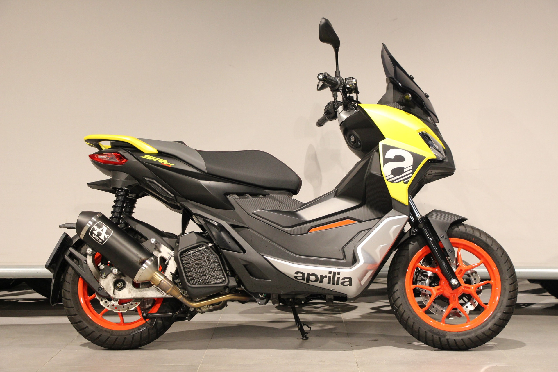 Aprilia SR GT SPORT 200