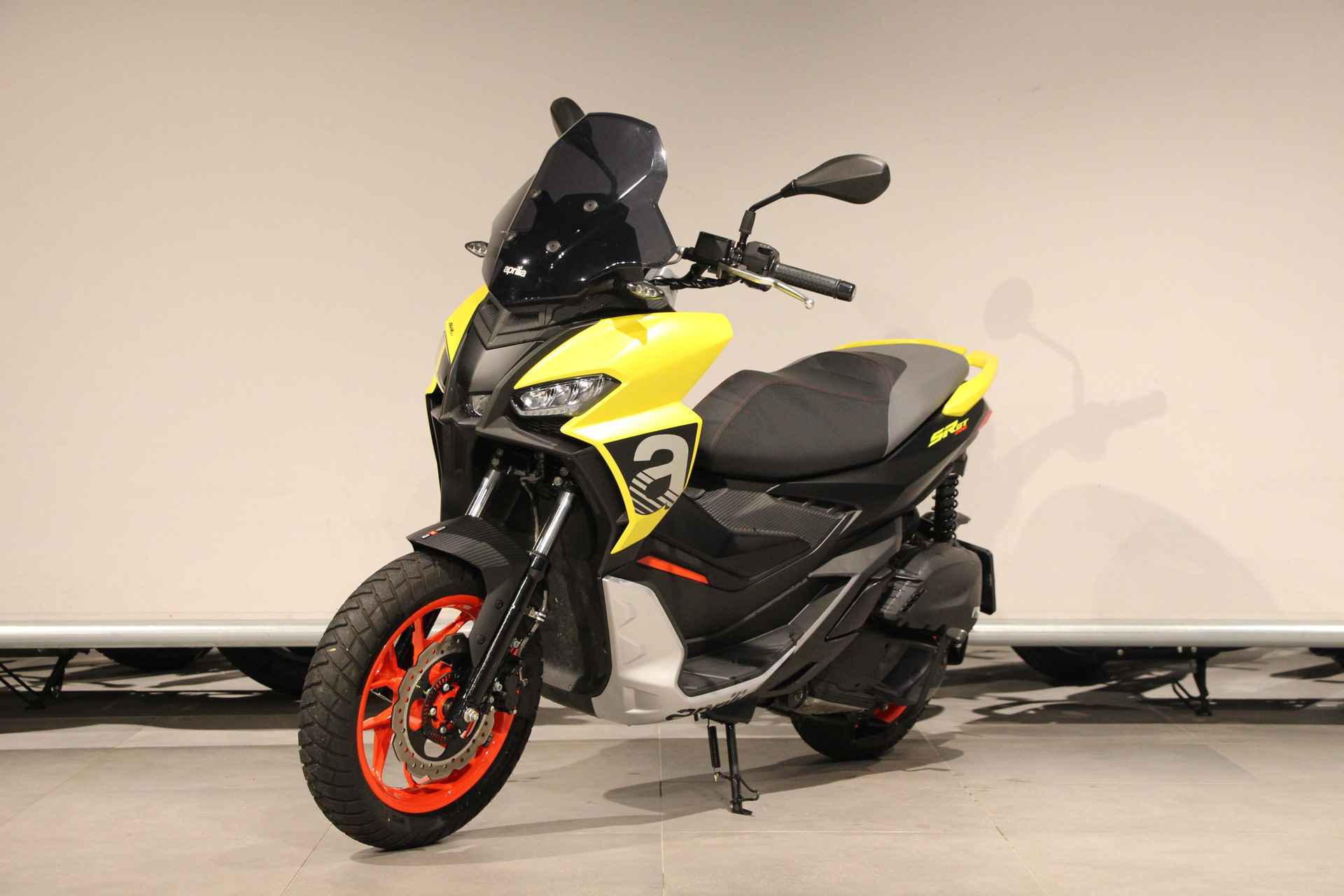 Aprilia SR GT SPORT 200 - 4/12