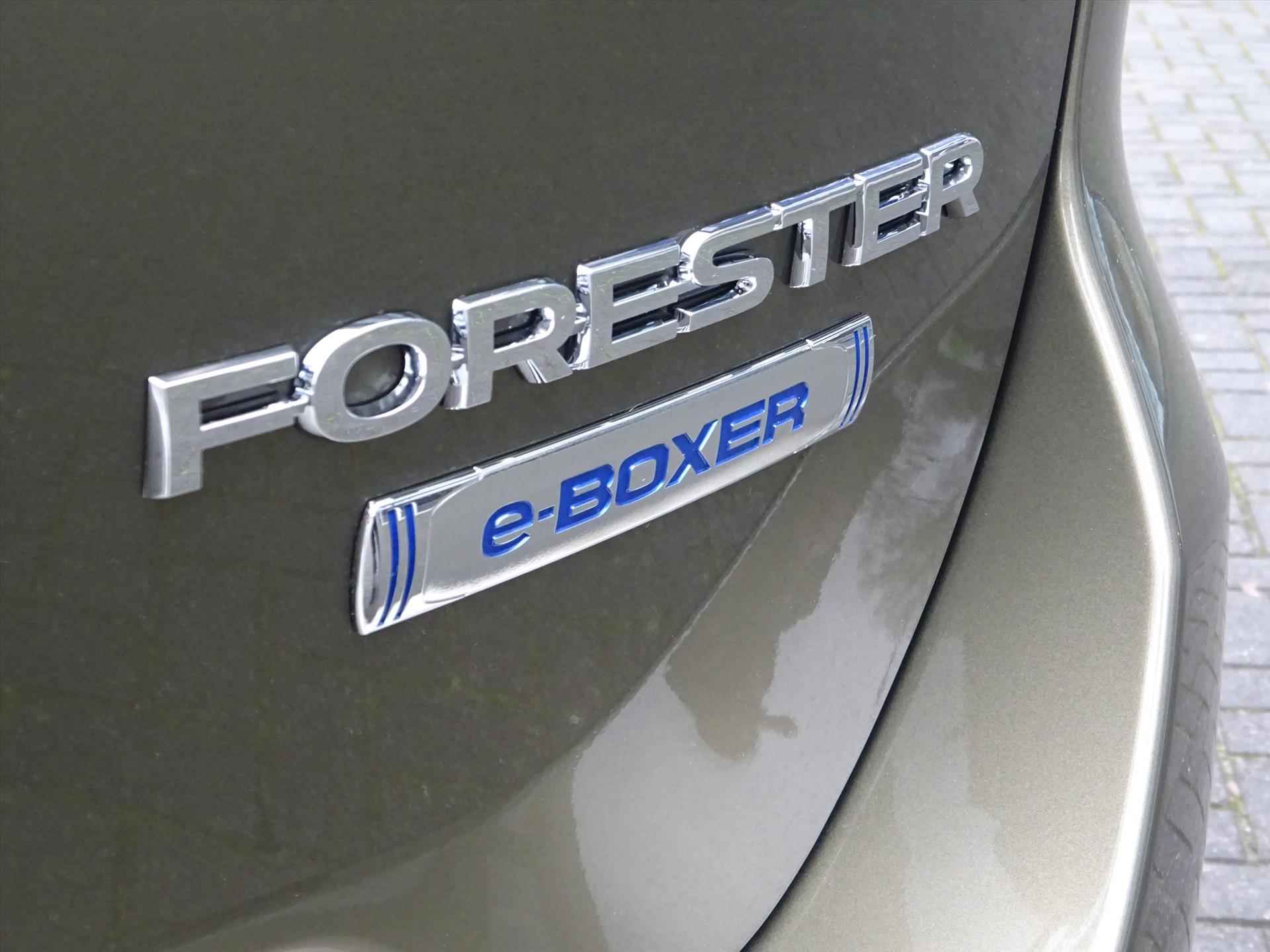 Subaru Forester 2.0i e-BOXER 150pk CVT Premium Modeljaar 2023 Autumn Green Metallic 5 jaar garantie - 30/40